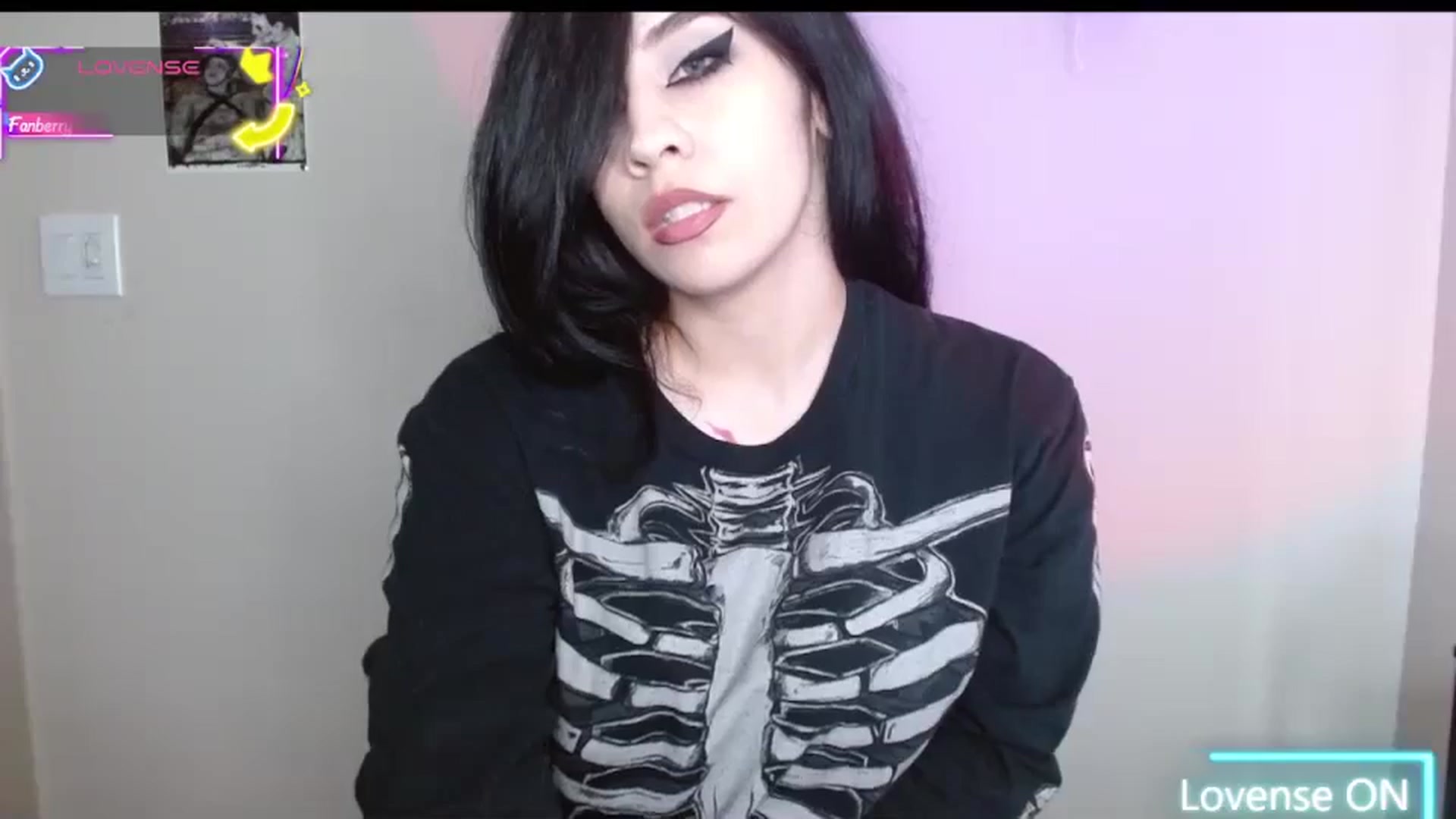 Gallery image thumbnail from Maikuchi's myfreecams stream on, 07/20/2025, 23:46 image 11 of 20