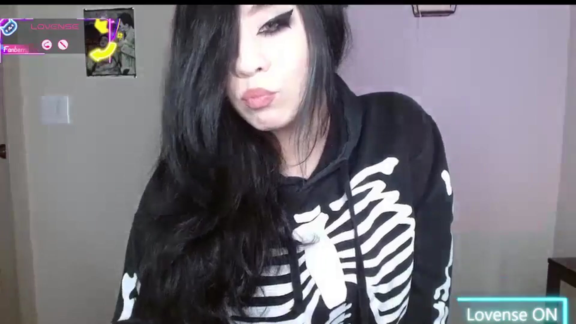 Gallery image thumbnail from Maikuchi's myfreecams stream on, 07/31/2025, 24:01 image 18 of 20