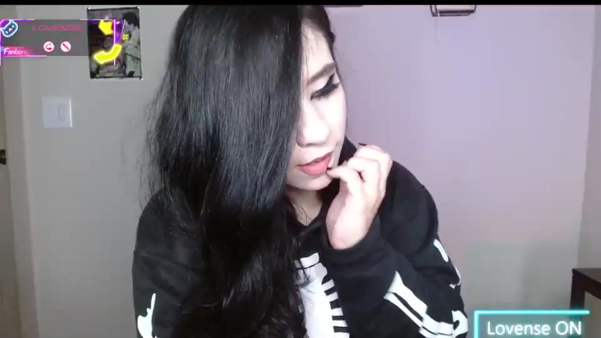Gallery image thumbnail from Maikuchi's myfreecams stream on, 07/31/2025, 24:13 image 19 of 20