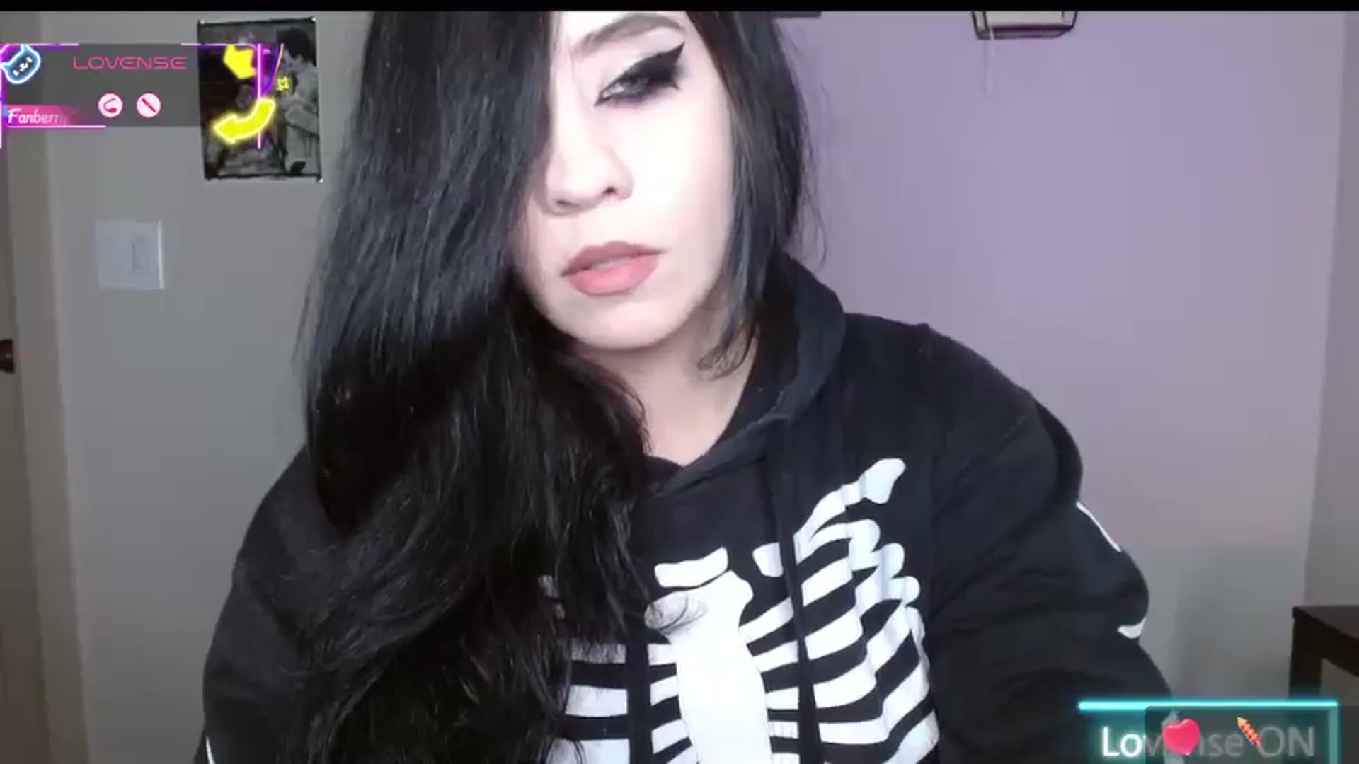 Gallery image thumbnail from Maikuchi's myfreecams stream on, 07/31/2025, 24:13 image 13 of 20