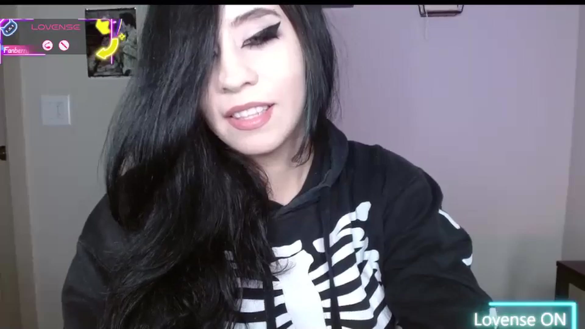 Gallery image thumbnail from Maikuchi's myfreecams stream on, 07/31/2025, 24:13 image 12 of 20
