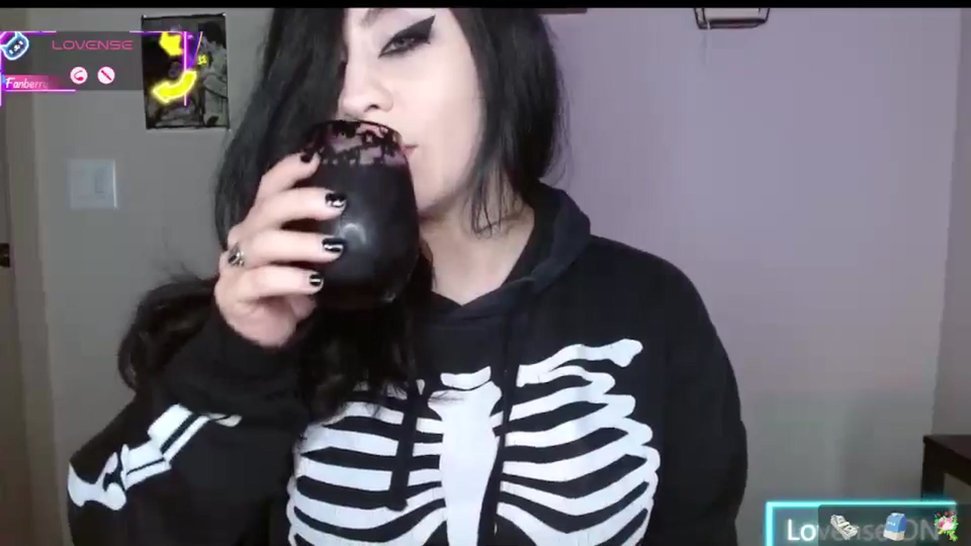 Gallery image thumbnail from Maikuchi's myfreecams stream on, 07/31/2025, 24:13 image 9 of 20