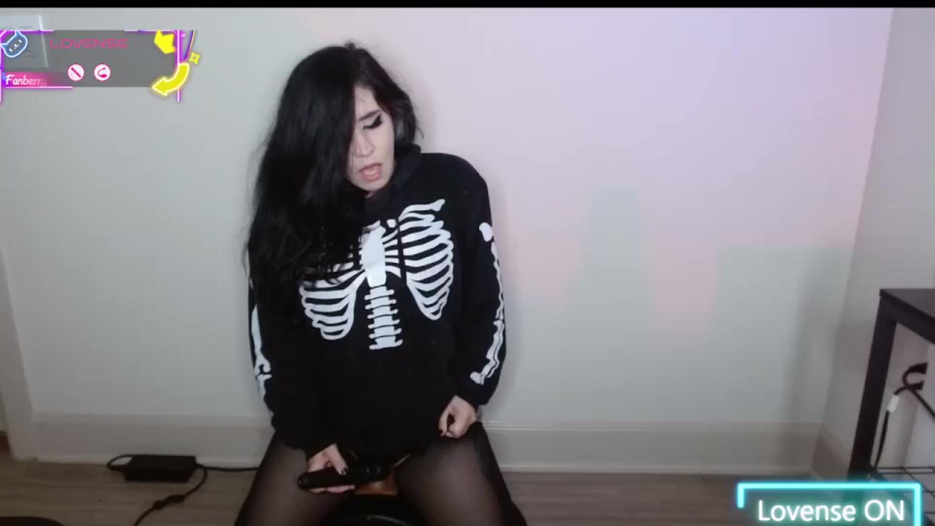 Gallery image thumbnail from Maikuchi's myfreecams stream on, 07/31/2025, 02:16 image 1 of 20
