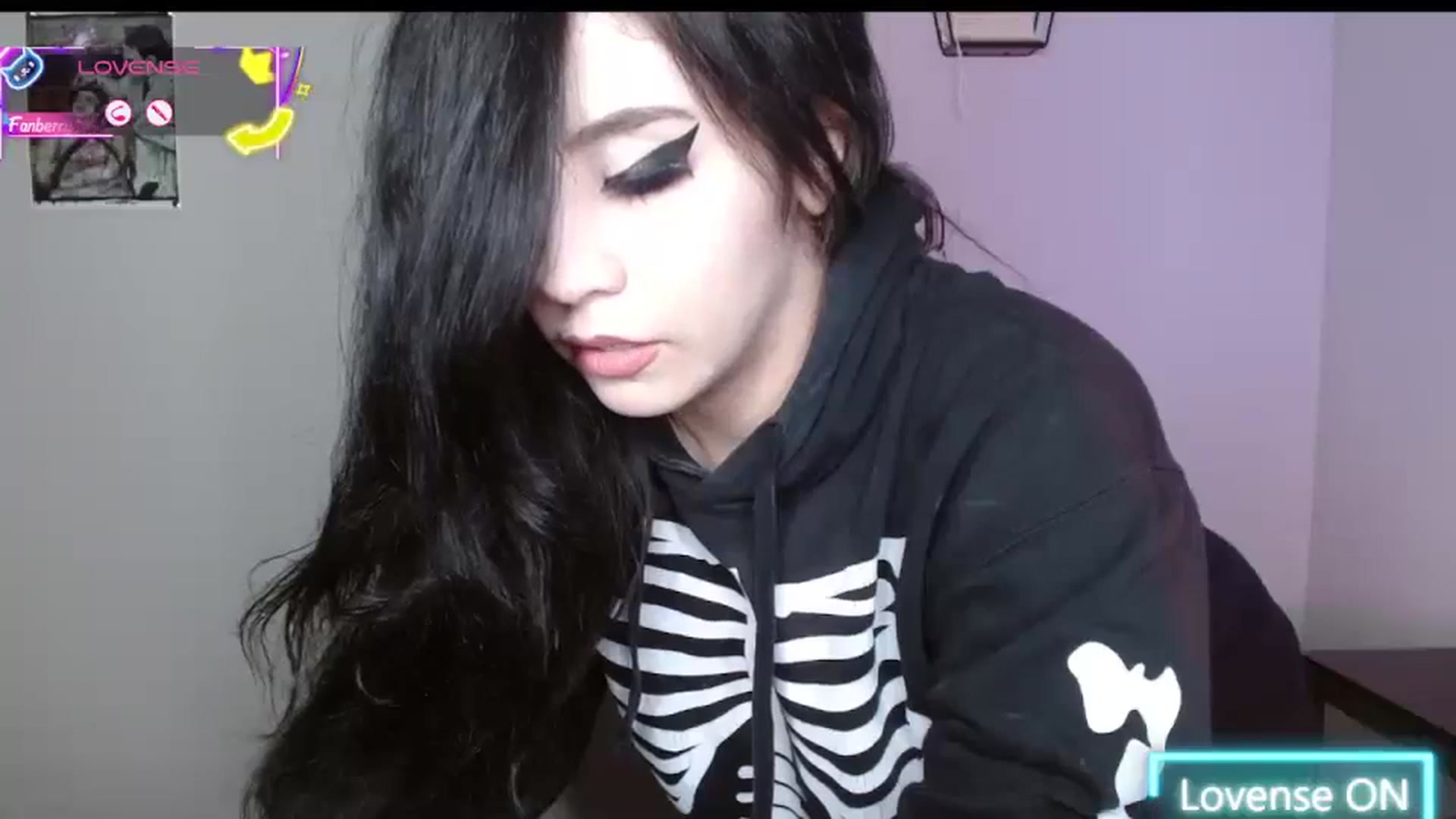 Gallery image thumbnail from Maikuchi's myfreecams stream on, 08/03/2025, 02:23 image 17 of 20