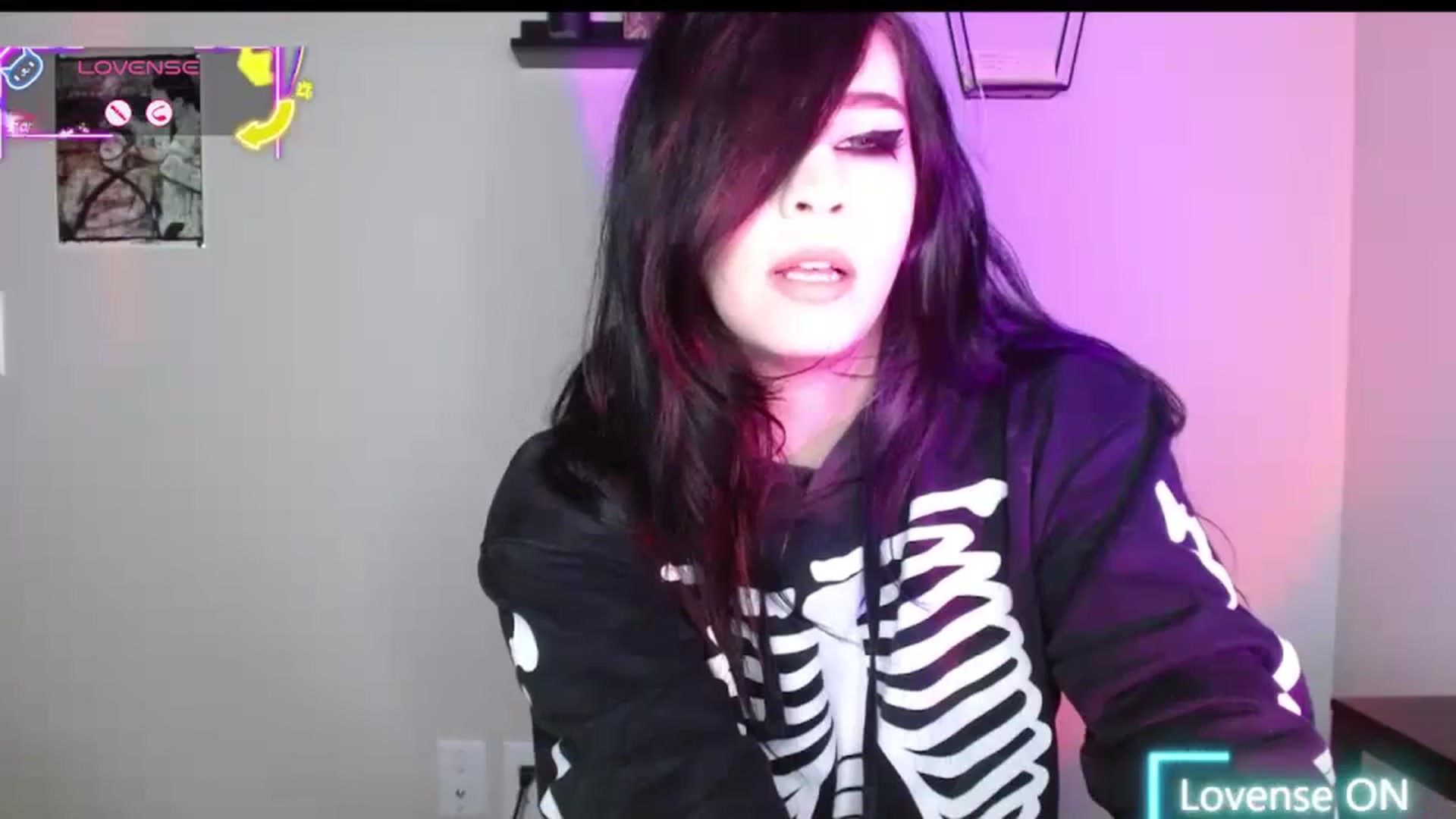 Gallery image thumbnail from Maikuchi's myfreecams stream on, 08/08/2025, 01:06 image 7 of 20