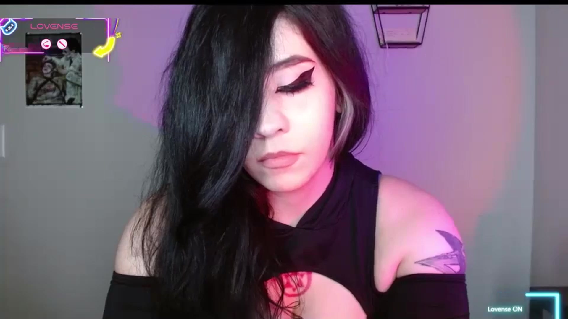 Gallery image thumbnail from Maikuchi's myfreecams stream on, 08/09/2025, 24:00 image 4 of 20