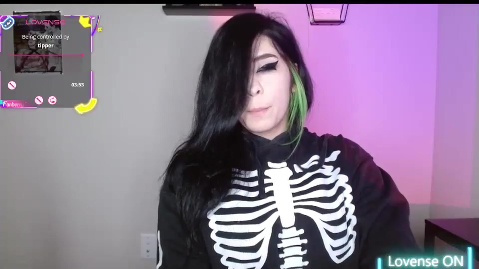 Gallery image thumbnail from Maikuchi's myfreecams stream on, 08/14/2025, 01:38 image 17 of 20