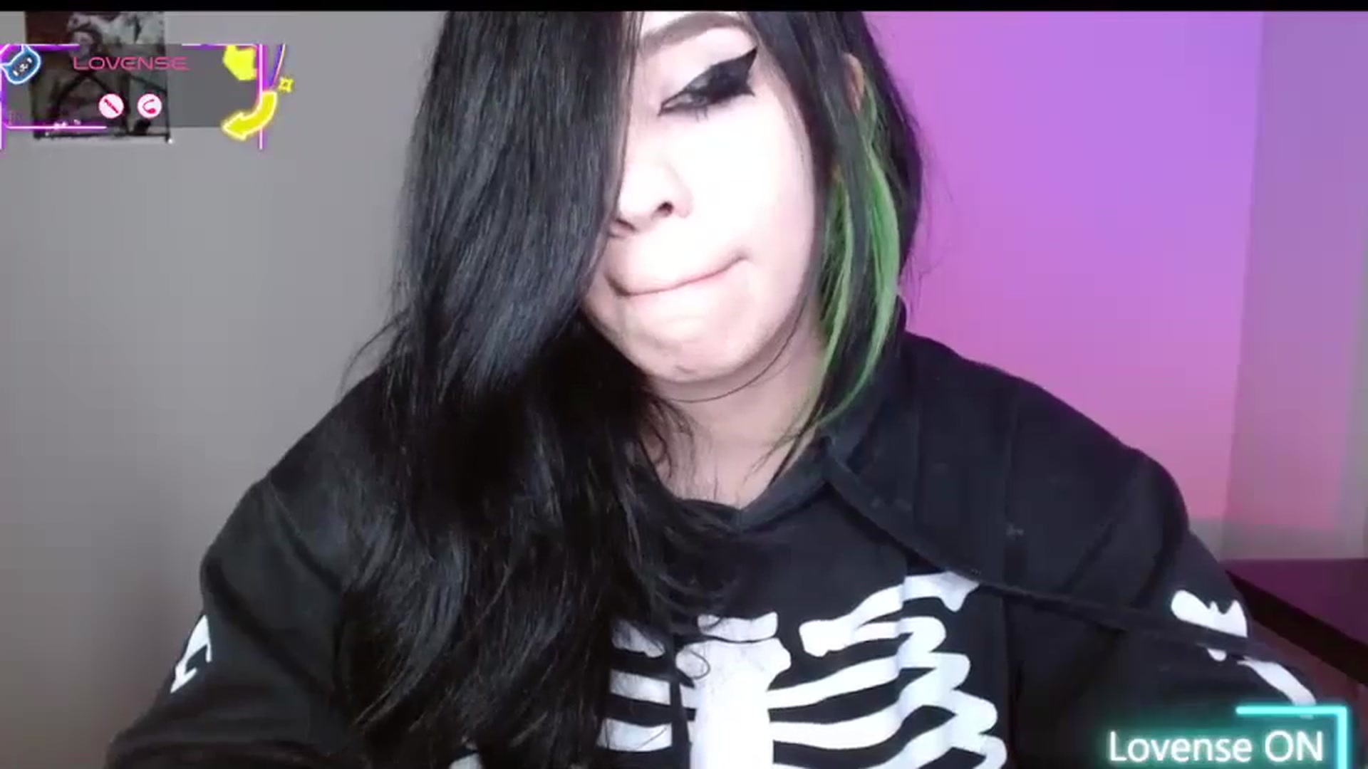 Gallery image thumbnail from Maikuchi's myfreecams stream on, 08/14/2025, 01:38 image 10 of 20