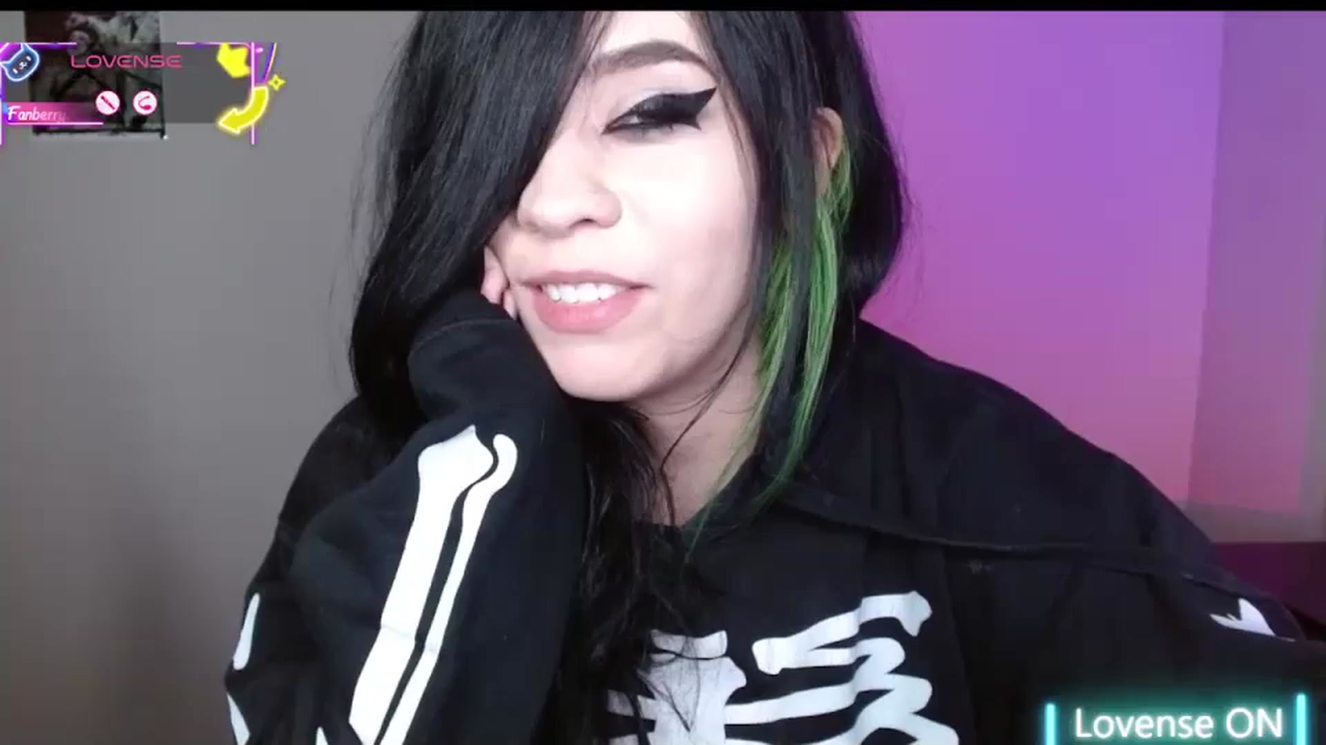 Gallery image thumbnail from Maikuchi's myfreecams stream on, 08/14/2025, 01:38 image 9 of 20