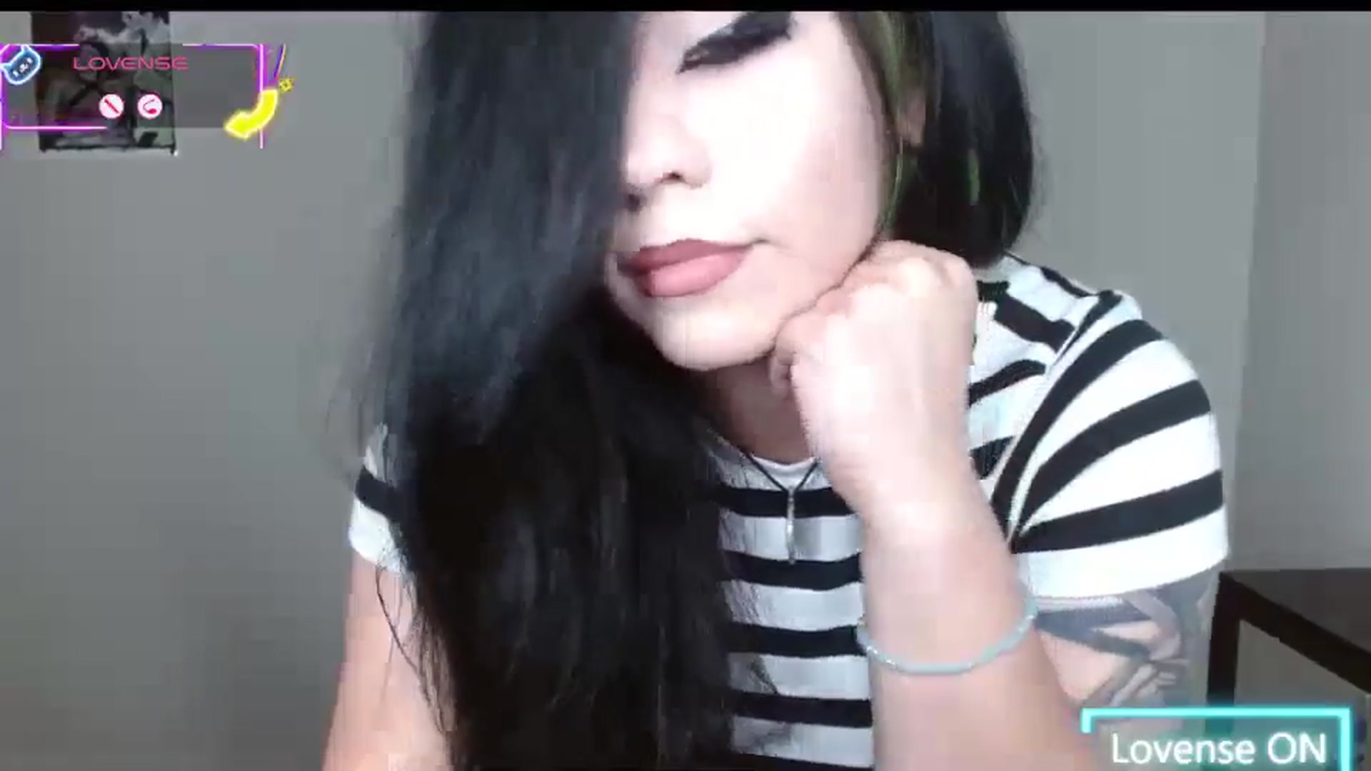 Gallery image thumbnail from Maikuchi's myfreecams stream on, 08/16/2025, 17:32 image 13 of 20
