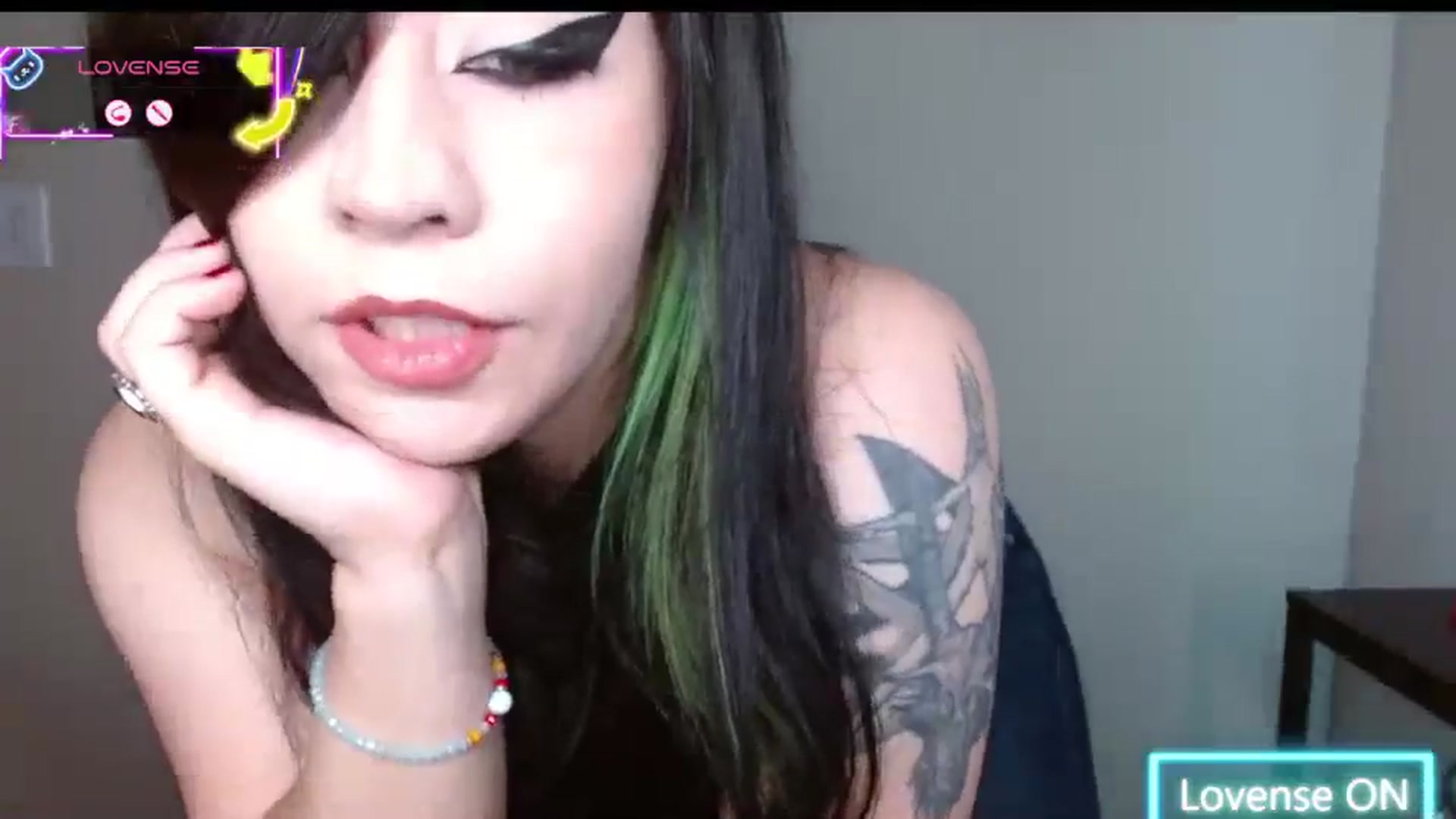 Gallery image thumbnail from Maikuchi's myfreecams stream on, 08/18/2025, 15:09 image 2 of 20