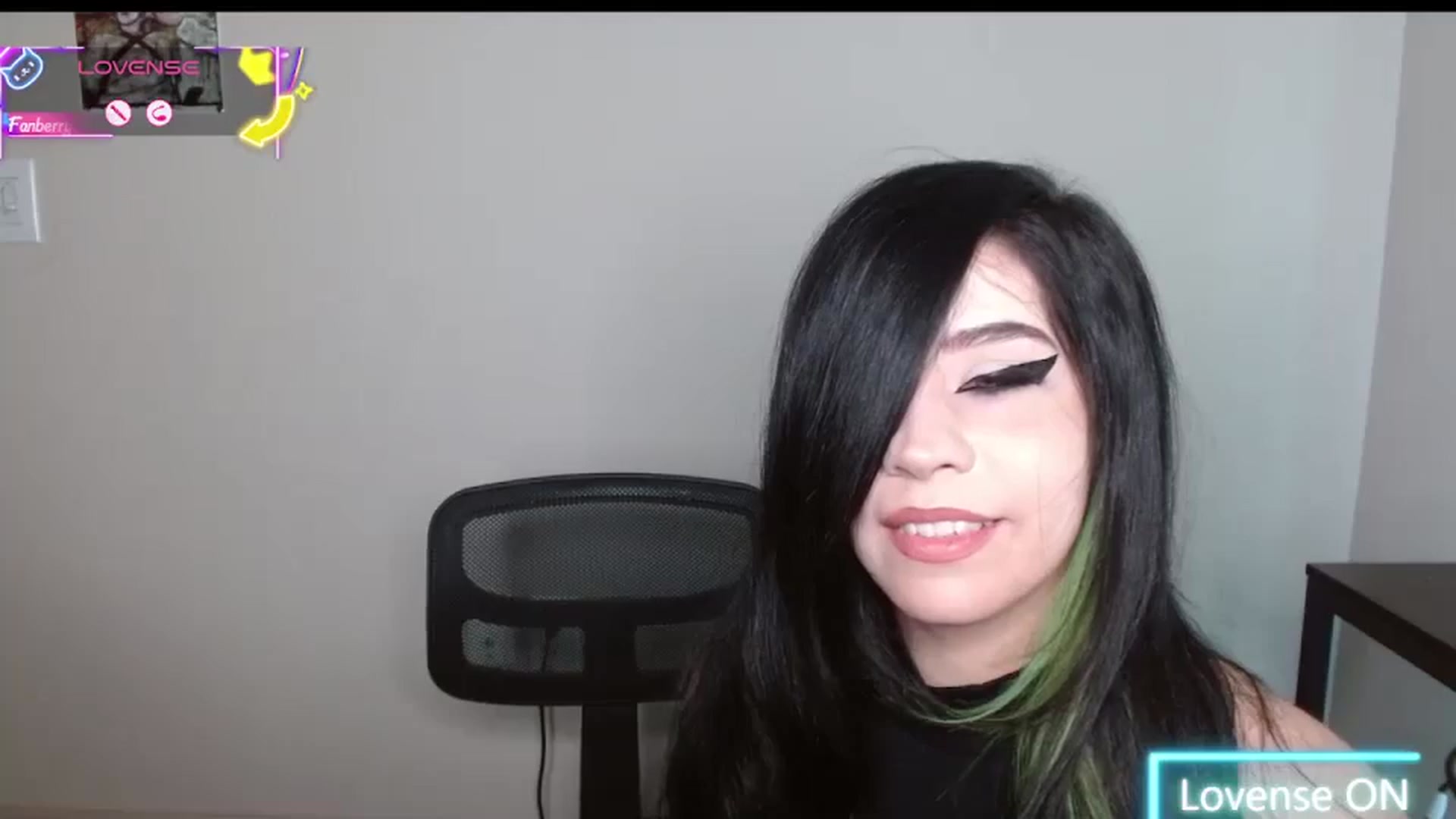 Gallery image thumbnail from Maikuchi's myfreecams stream on, 08/18/2025, 15:09 image 17 of 20