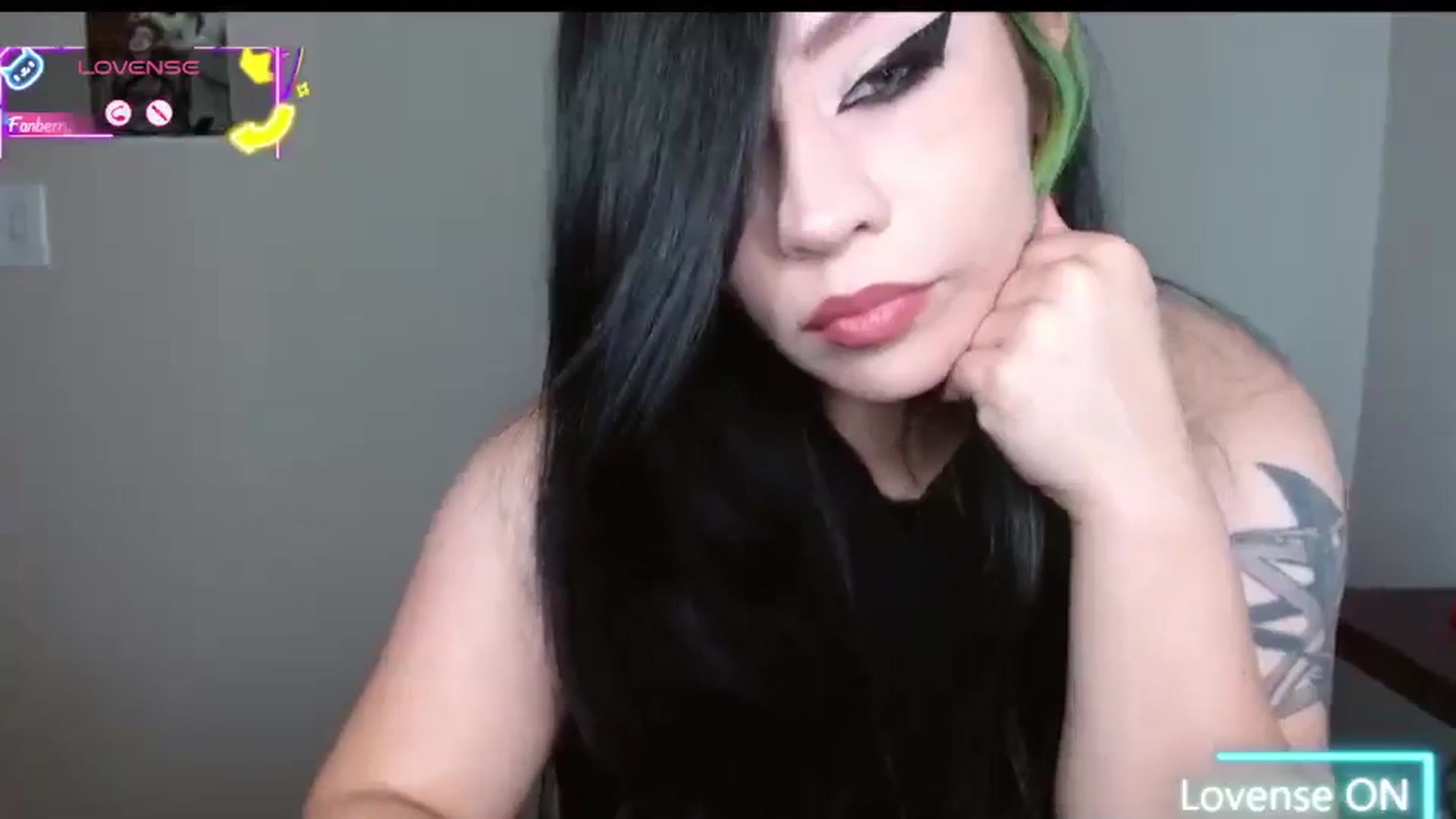 Gallery image thumbnail from Maikuchi's myfreecams stream on, 08/18/2025, 15:09 image 3 of 20
