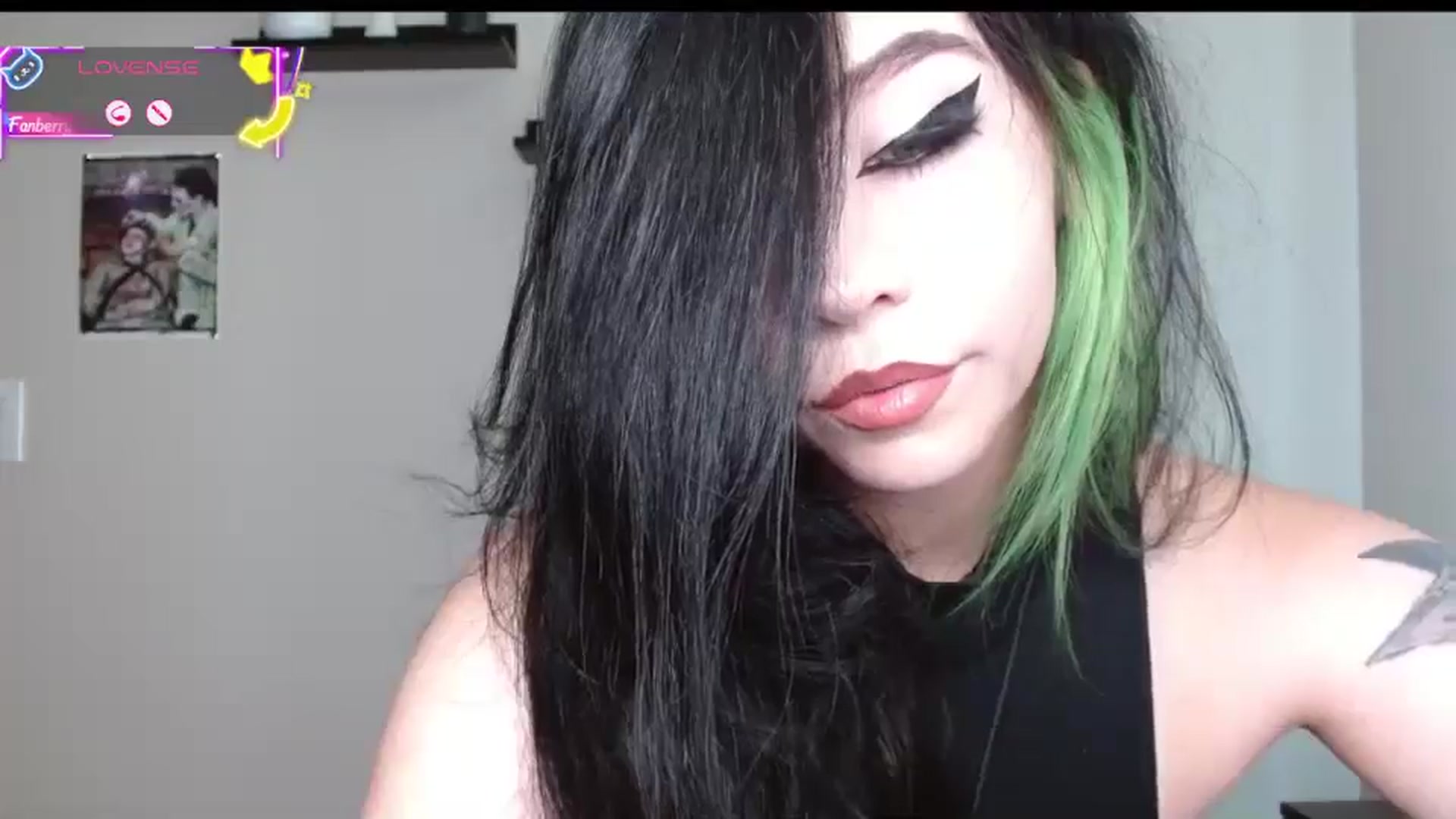 Gallery image thumbnail from Maikuchi's myfreecams stream on, 08/19/2025, 17:23 image 8 of 20