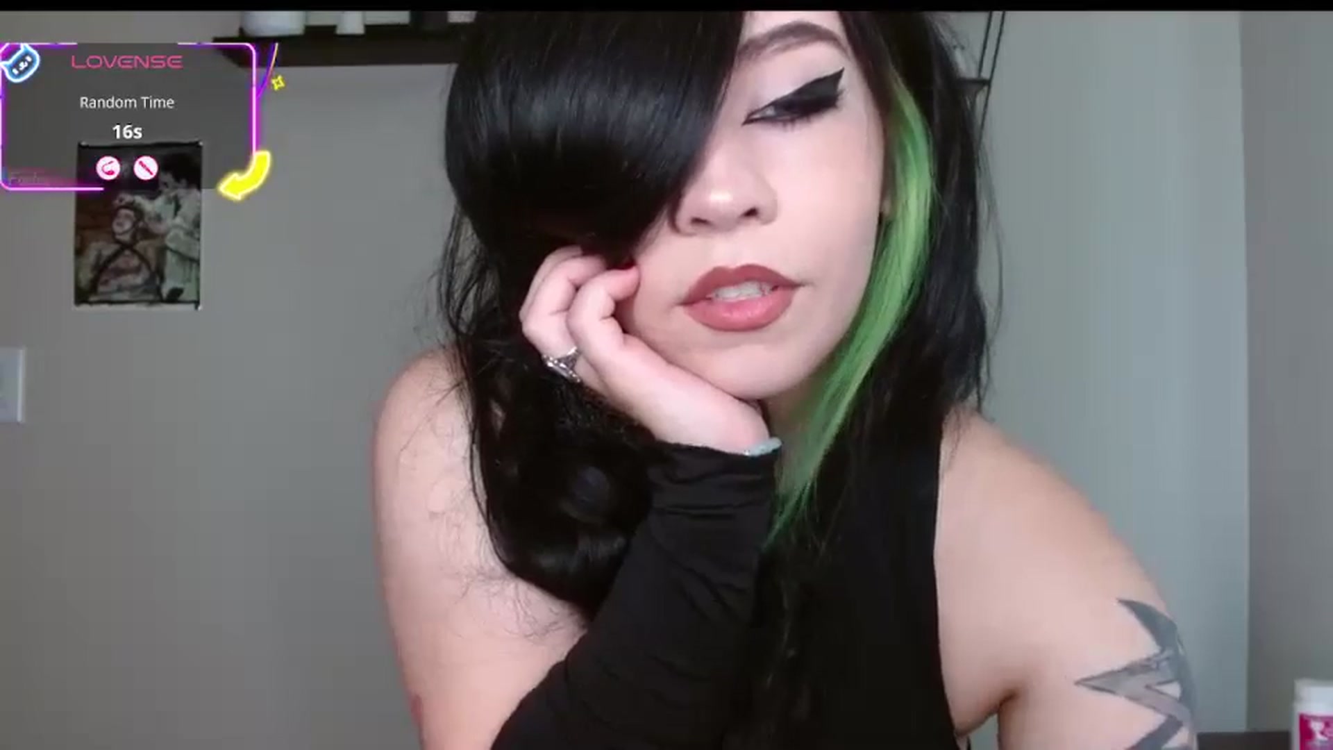 Gallery image thumbnail from Maikuchi's myfreecams stream on, 08/19/2025, 17:23 image 4 of 20
