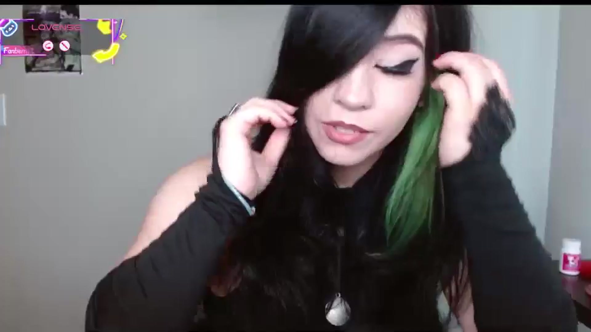Gallery image thumbnail from Maikuchi's myfreecams stream on, 08/19/2025, 17:23 image 18 of 20
