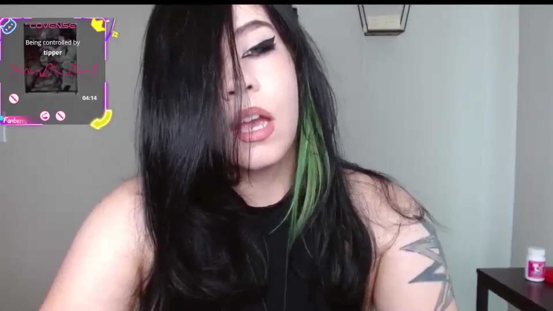 Gallery image thumbnail from Maikuchi's myfreecams stream on, 08/19/2025, 18:37 image 9 of 20