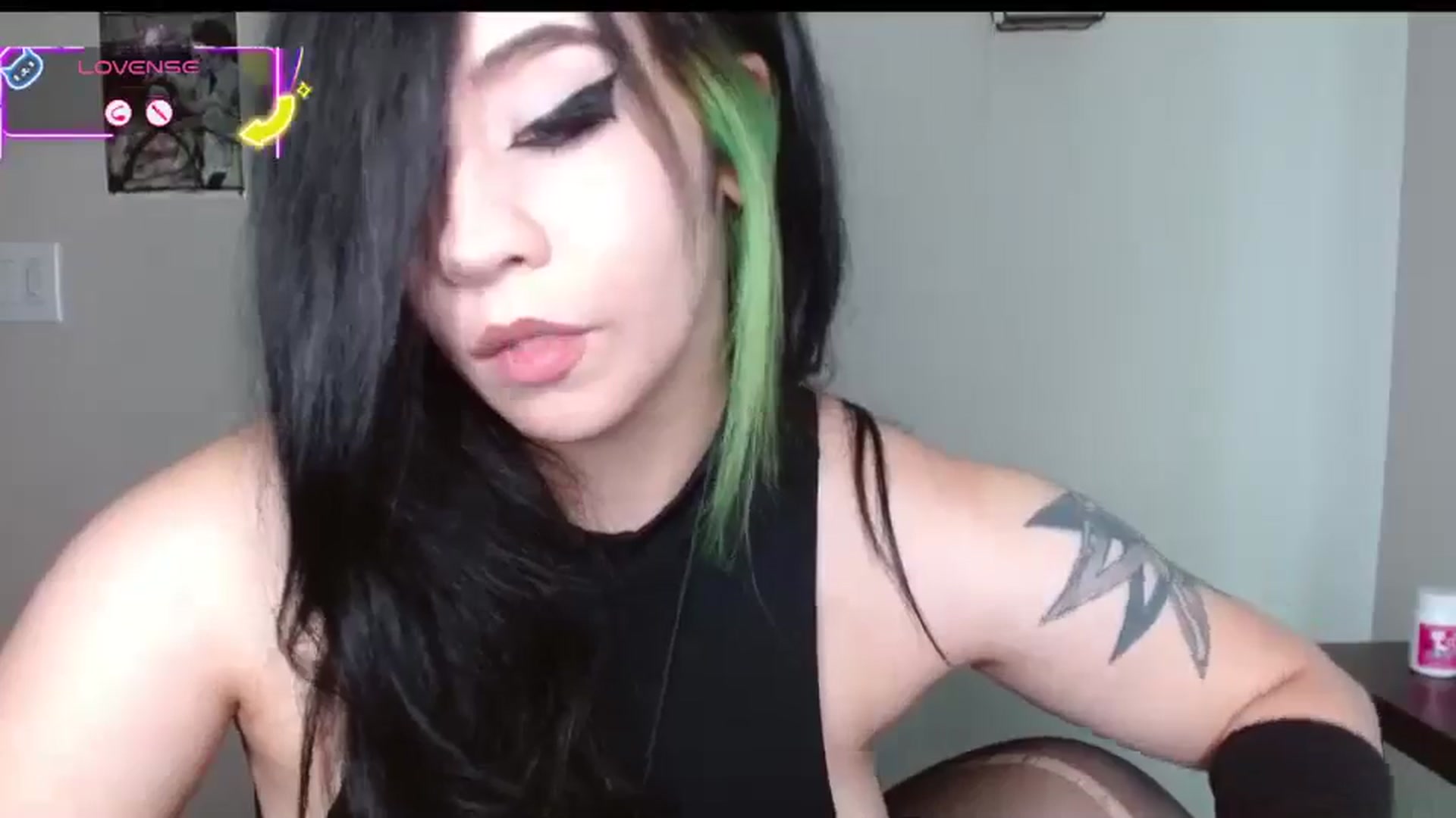 Gallery image thumbnail from Maikuchi's myfreecams stream on, 08/19/2025, 20:08 image 4 of 20