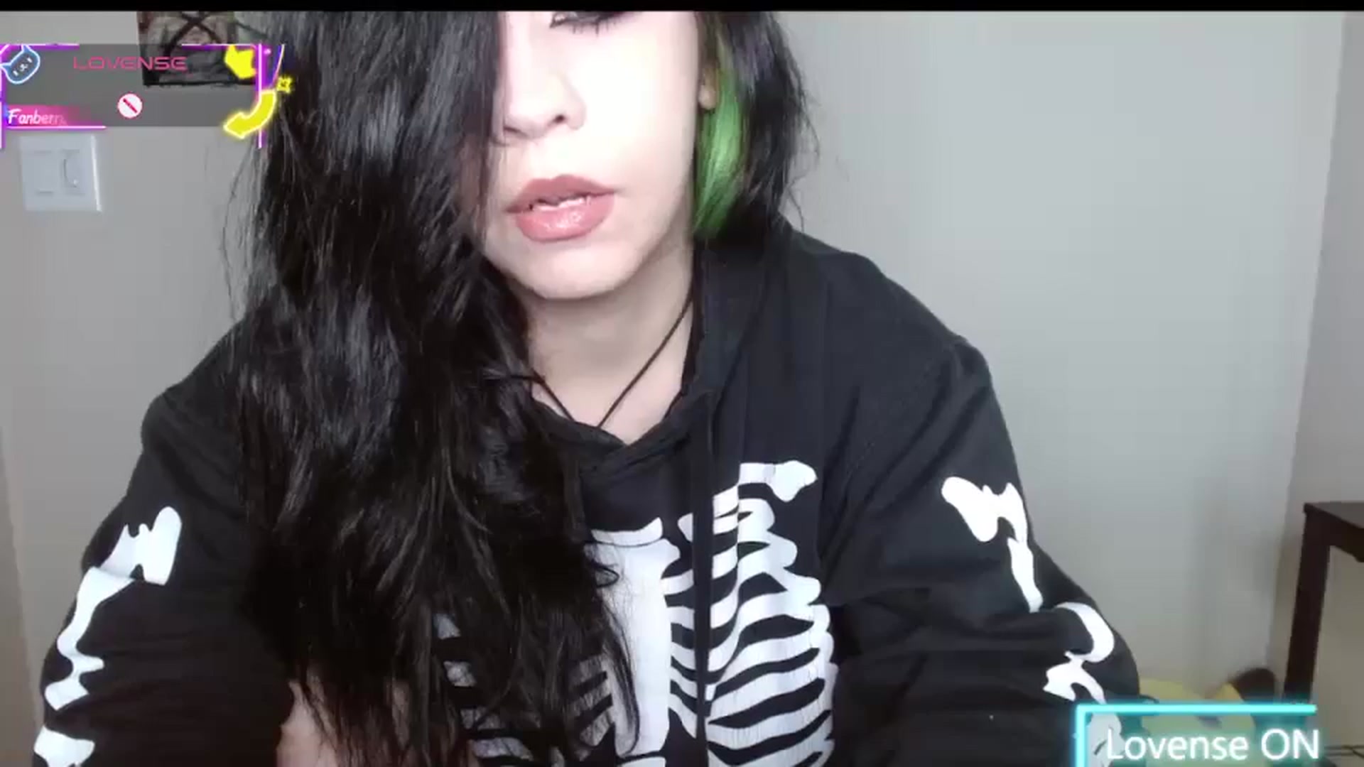Gallery image thumbnail from Maikuchi's myfreecams stream on, 08/25/2025, 15:56 image 18 of 20