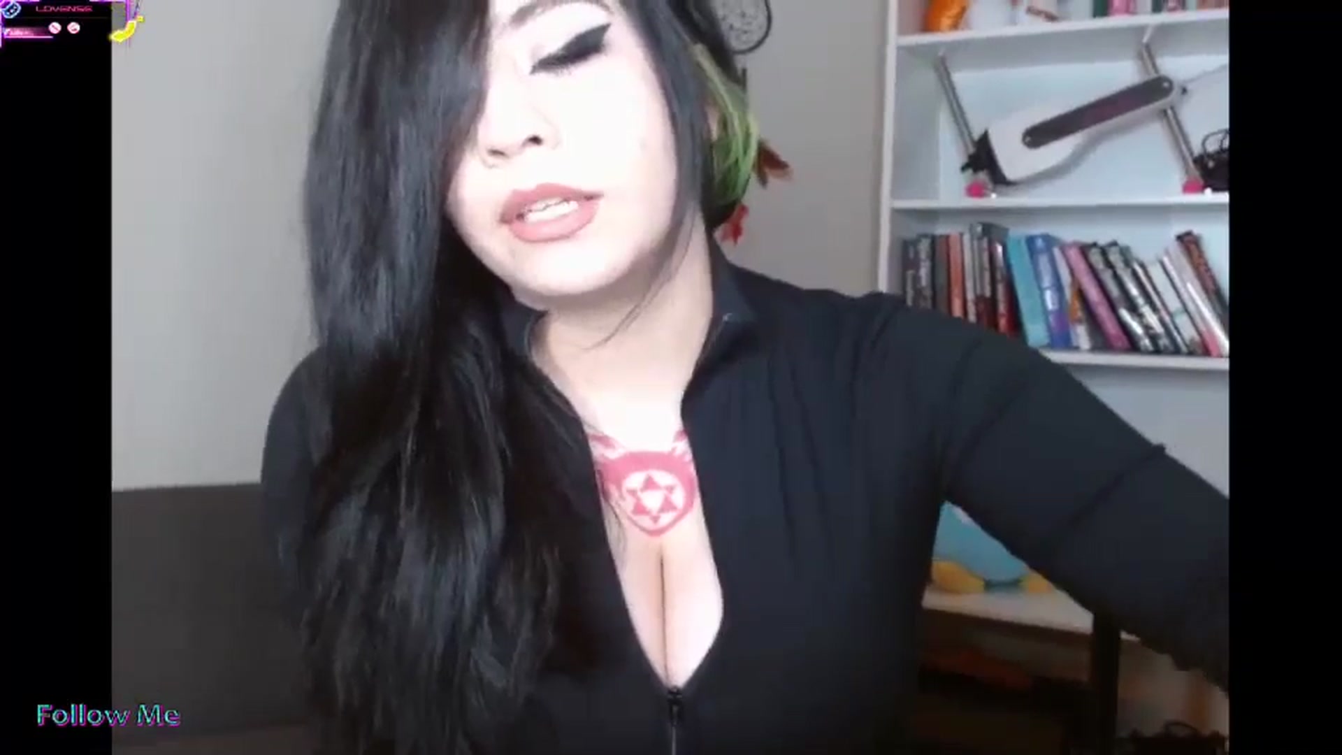 Gallery image thumbnail from Maikuchi's myfreecams stream on, 10/03/2025, 17:27 image 7 of 20