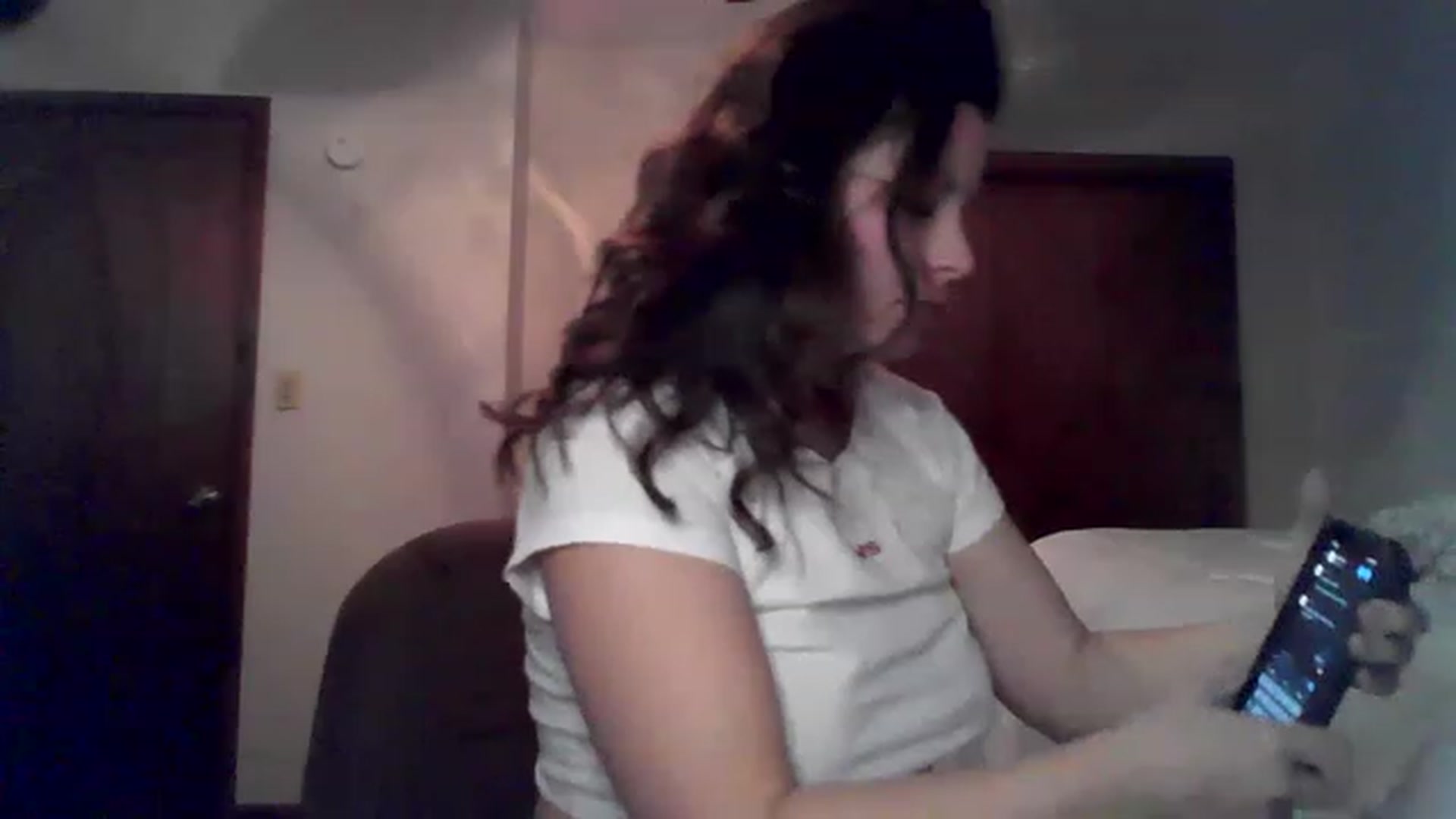 Gallery image thumbnail from MainSQUEEZE69's myfreecams stream on, 11/23/2022, 05:57 image 5 of 20