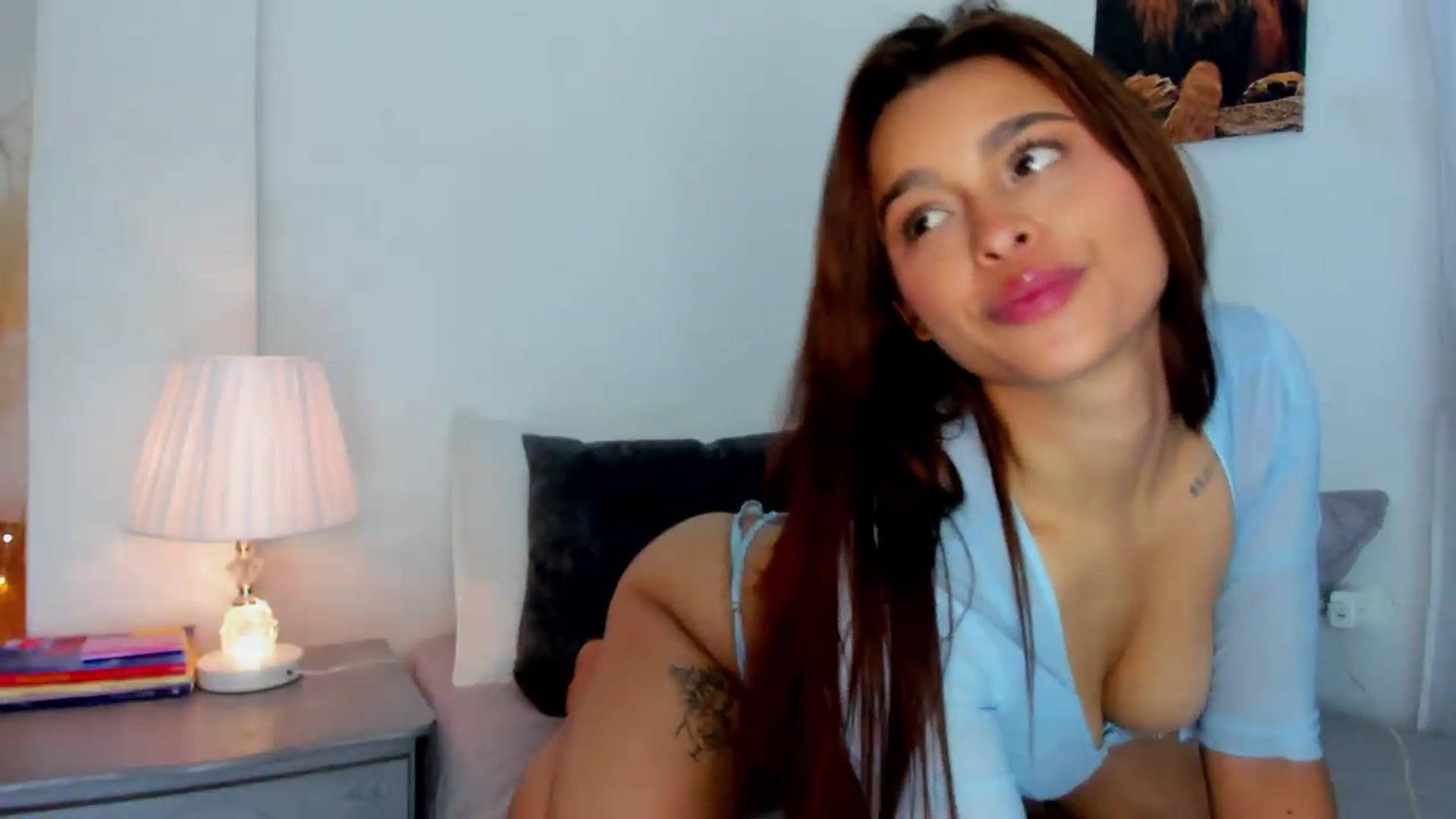Gallery image thumbnail from Maite_19's myfreecams stream on, 08/26/2026, 18:06 image 14 of 20