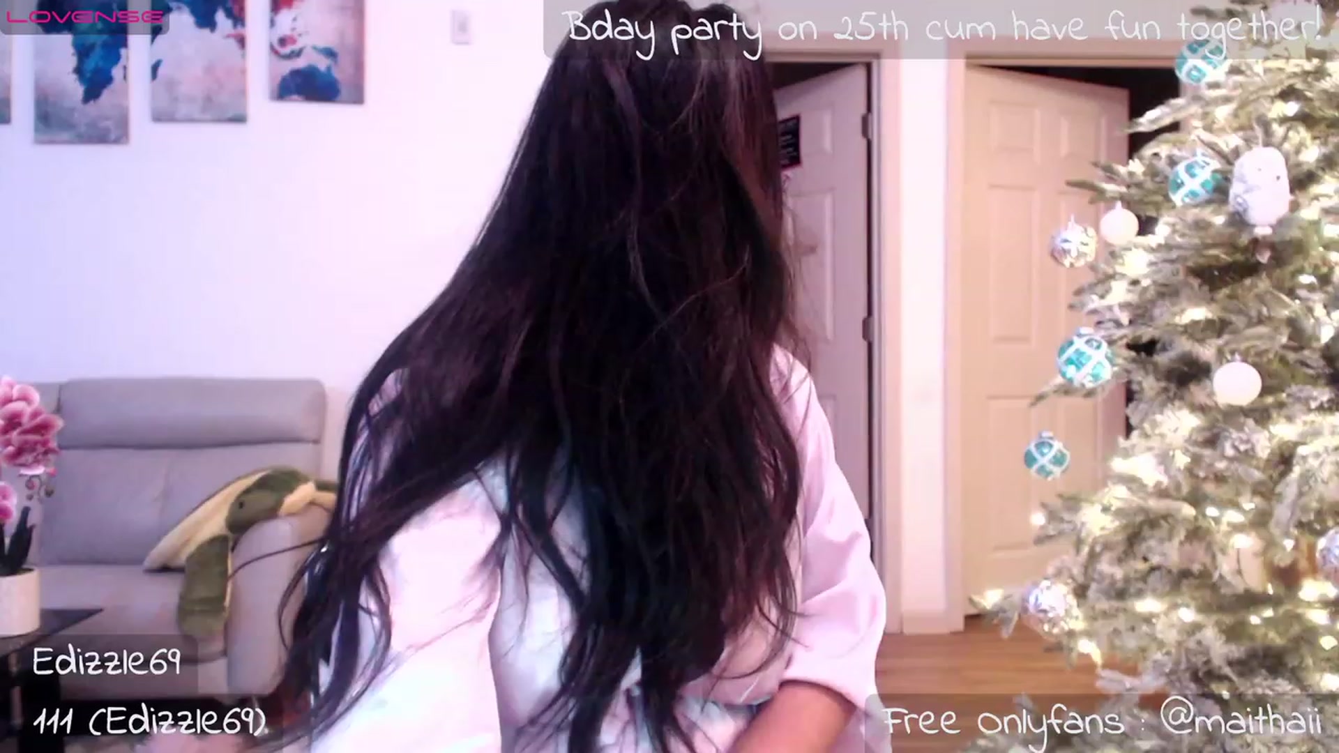 Gallery image thumbnail from Maithaiii's myfreecams stream on, 11/14/2022, 11:04 image 7 of 20