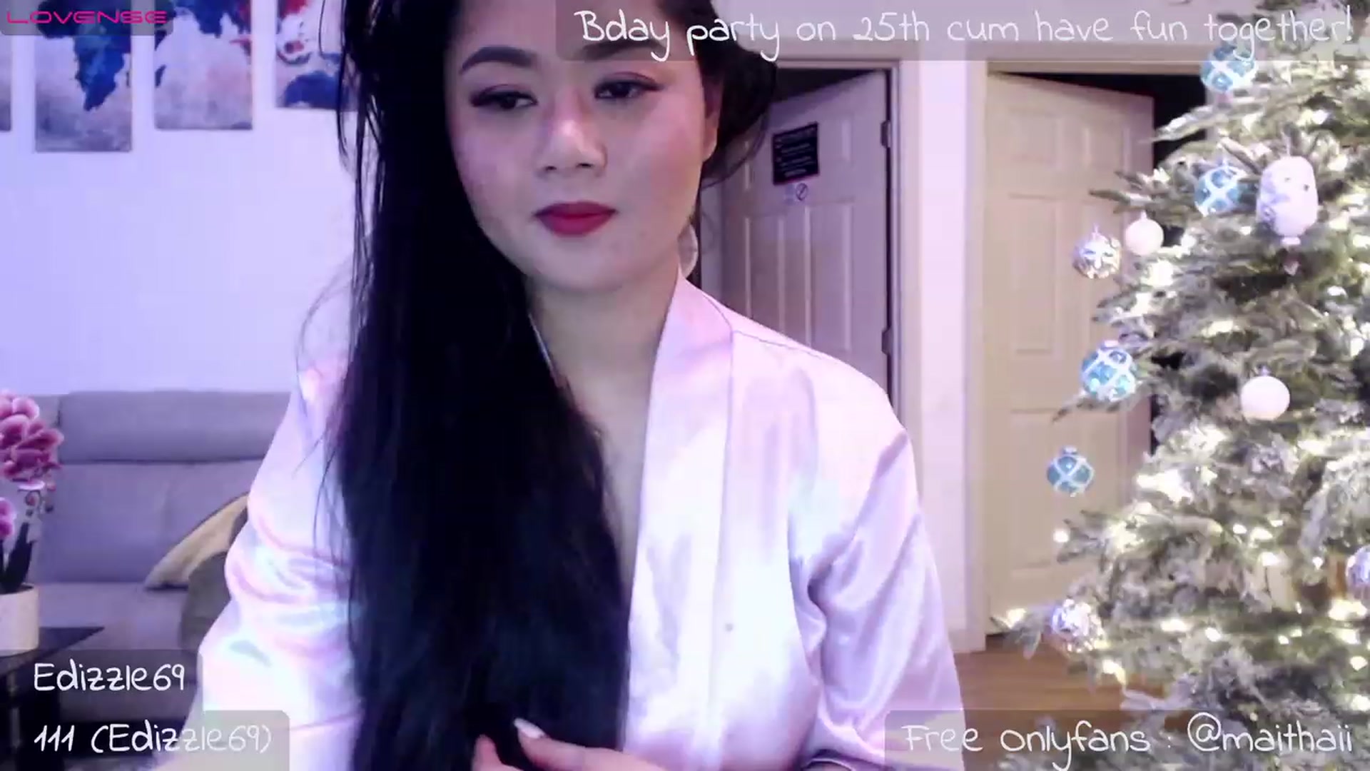 Gallery image thumbnail from Maithaiii's myfreecams stream on, 11/14/2022, 11:04 image 5 of 20