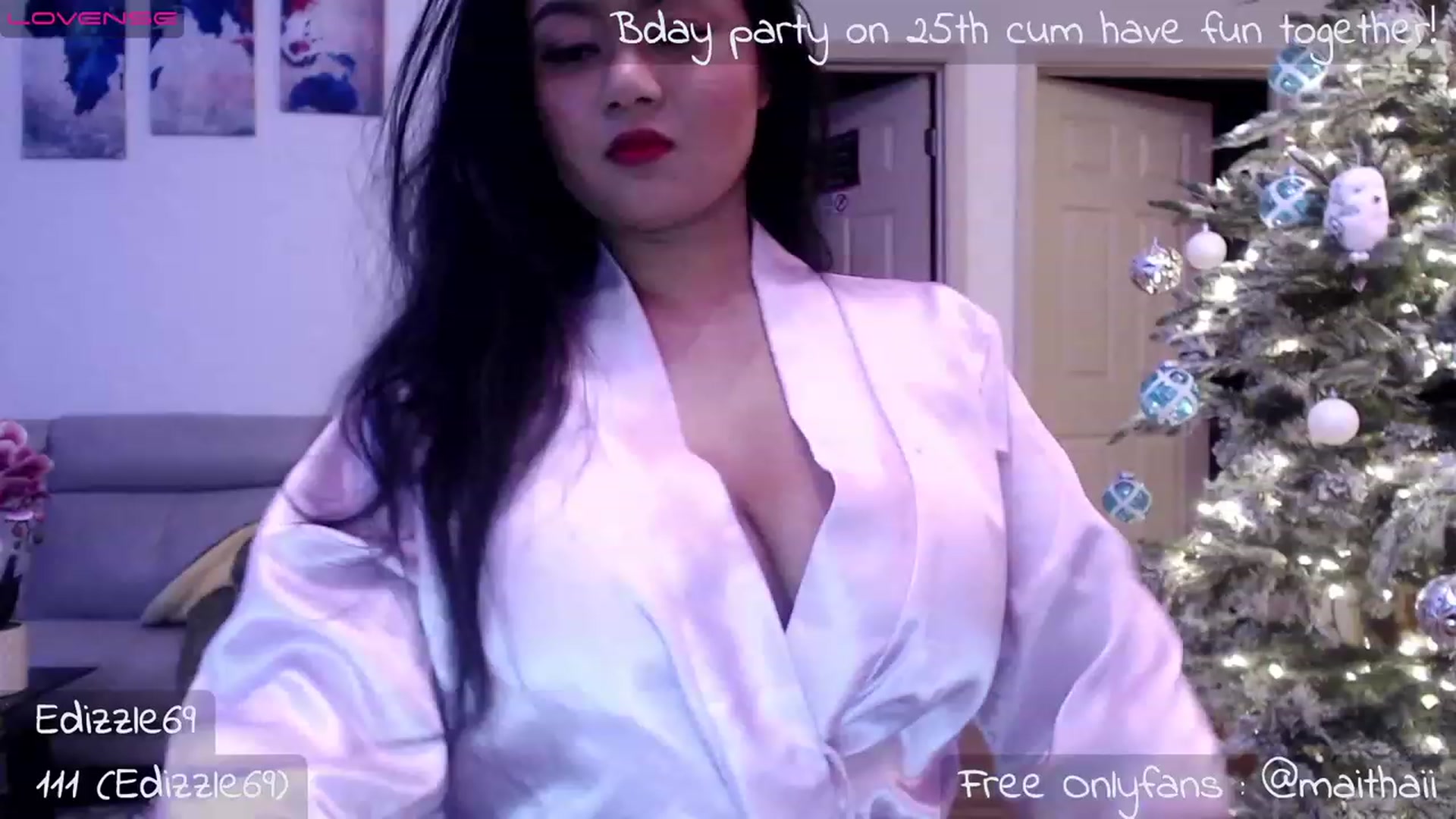 Gallery image thumbnail from Maithaiii's myfreecams stream on, 11/14/2022, 11:04 image 2 of 20