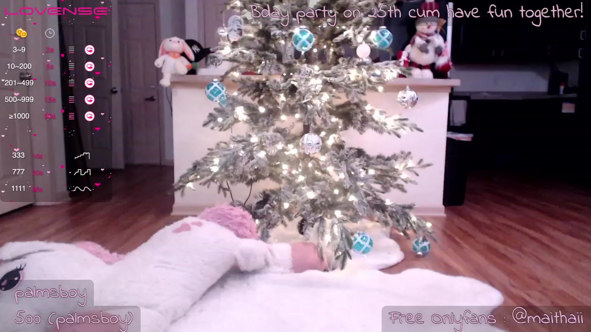 Gallery image thumbnail from Maithaiii's myfreecams stream on, 11/15/2022, 08:15 image 12 of 20