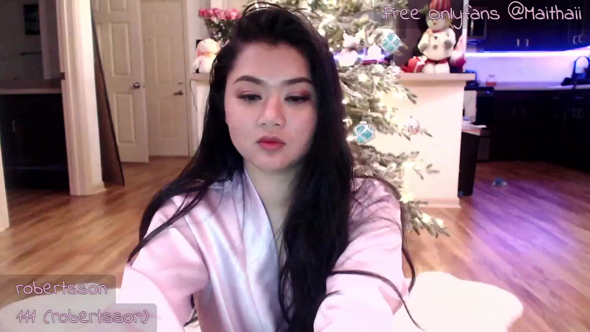 Gallery image thumbnail from Maithaiii's myfreecams stream on, 12/05/2022, 09:17 image 20 of 20