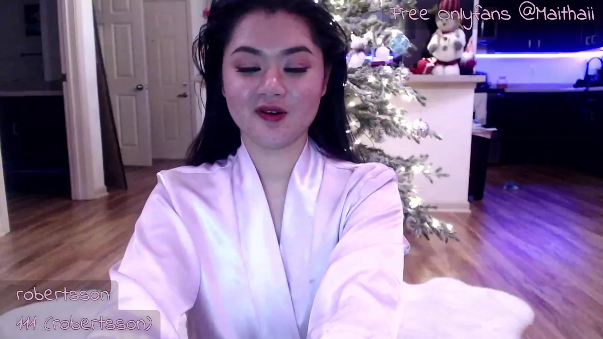 Gallery image thumbnail from Maithaiii's myfreecams stream on, 12/05/2022, 09:17 image 12 of 20