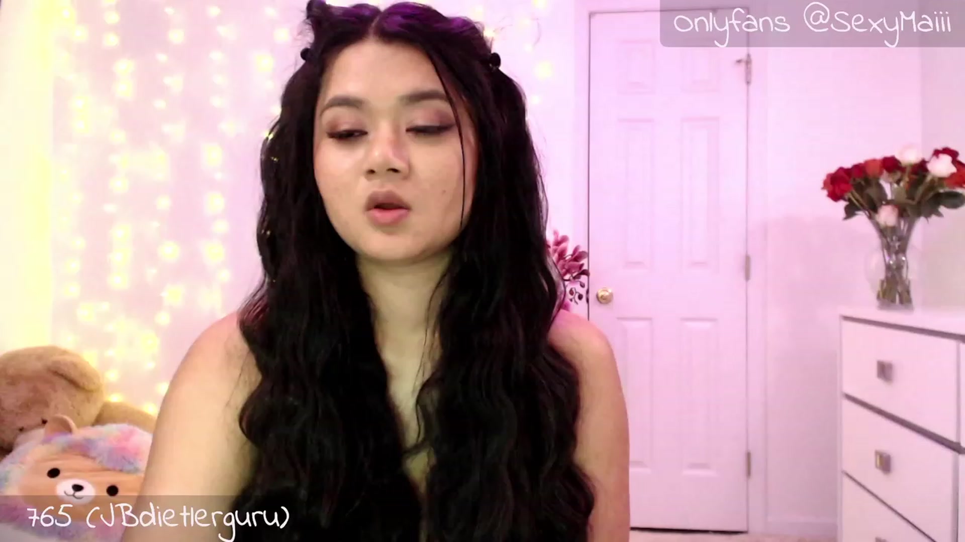 Gallery image thumbnail from Maithaiii's myfreecams stream on, 05/25/2023, 07:08 image 18 of 20