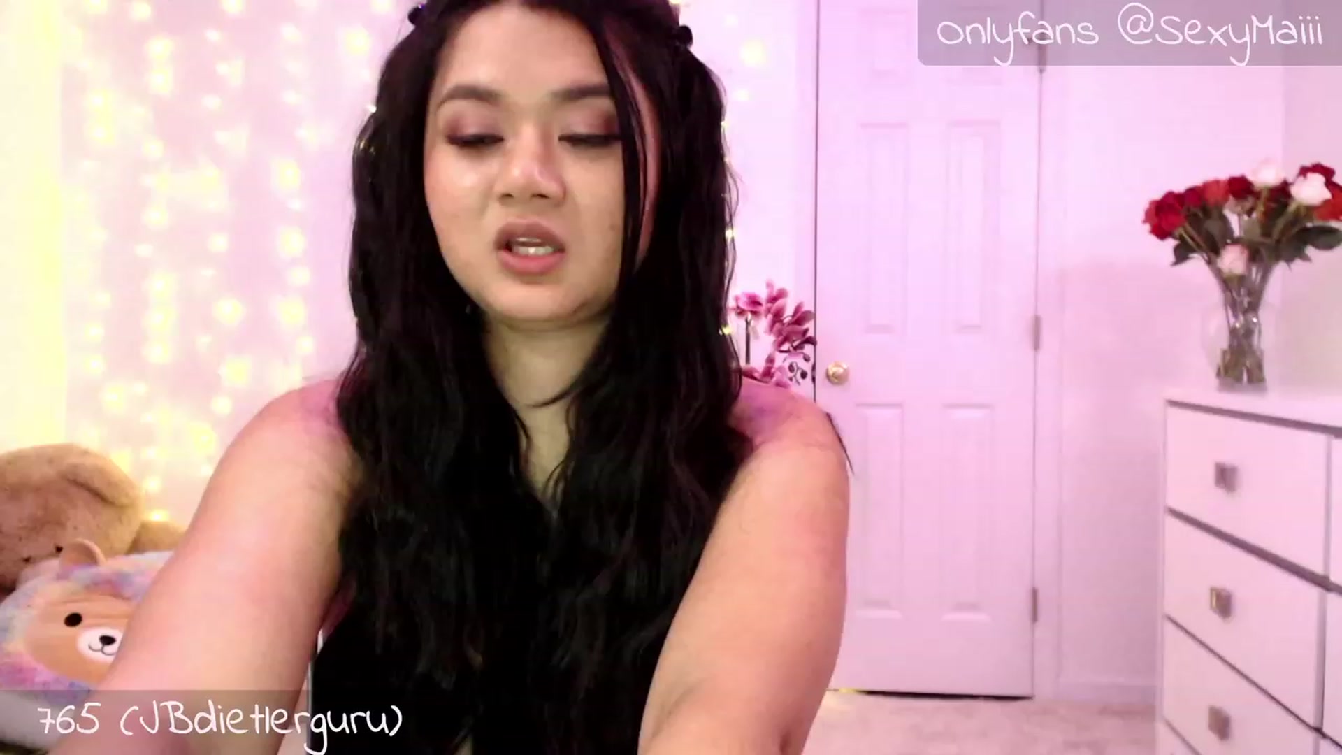Gallery image thumbnail from Maithaiii's myfreecams stream on, 05/25/2023, 07:08 image 14 of 20