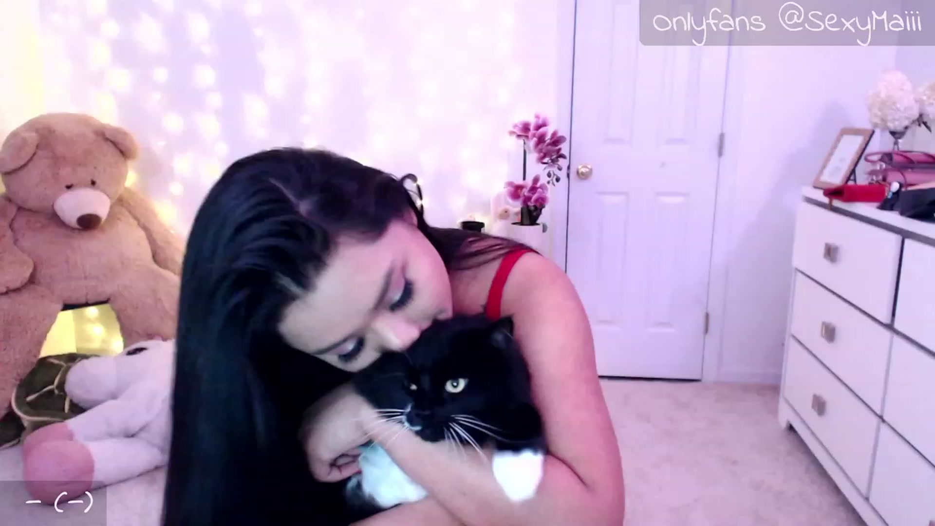 Gallery image thumbnail from Maithaiii's myfreecams stream on, 07/23/2023, 07:50 image 5 of 20