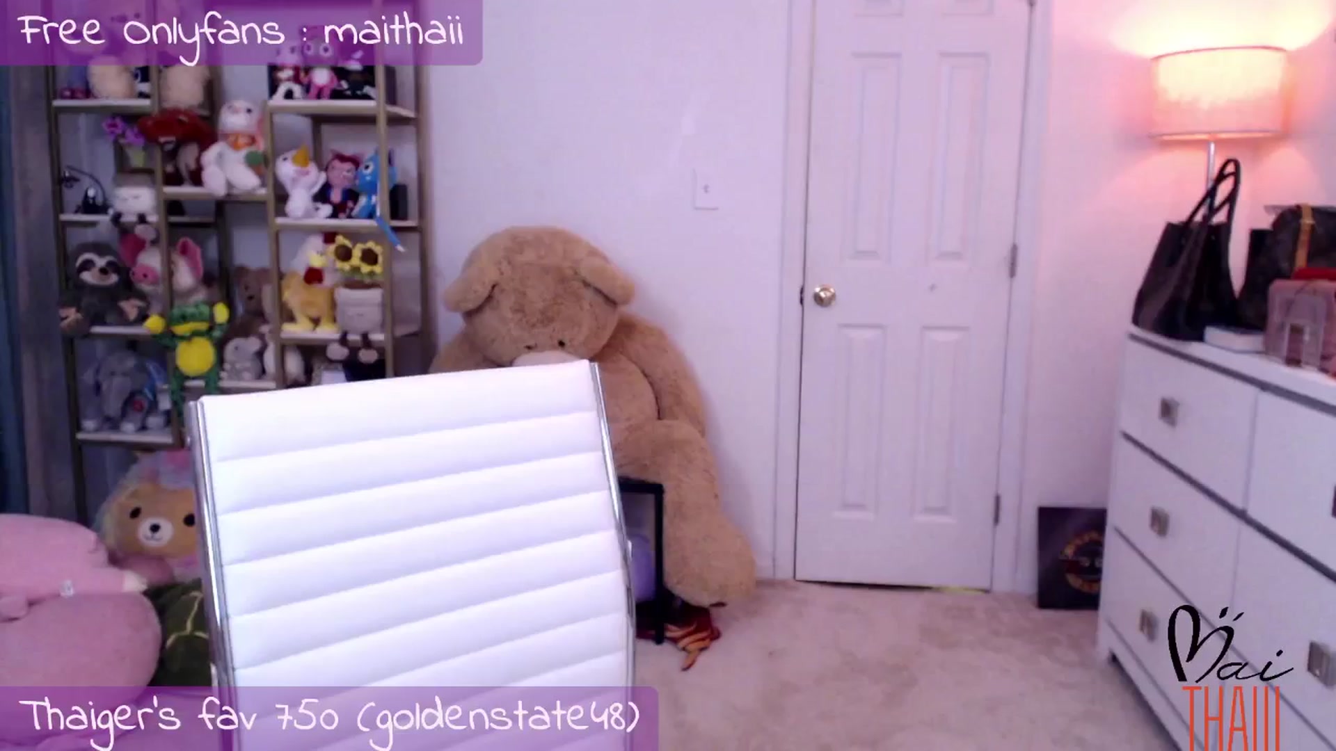 Gallery image thumbnail from Maithaiii's myfreecams stream on, 06/18/2024, 05:37 image 9 of 20