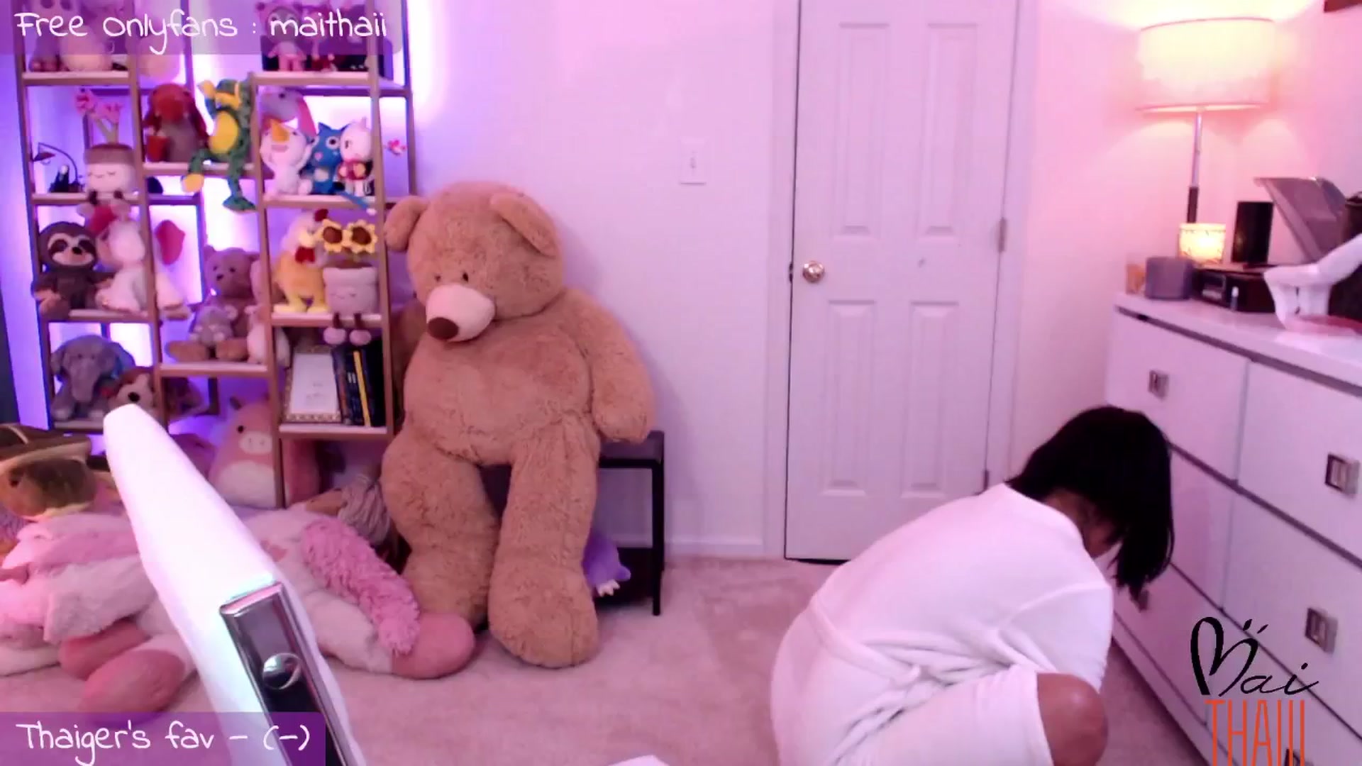 Gallery image thumbnail from Maithaiii's myfreecams stream on, 09/27/2024, 08:19 image 1 of 20