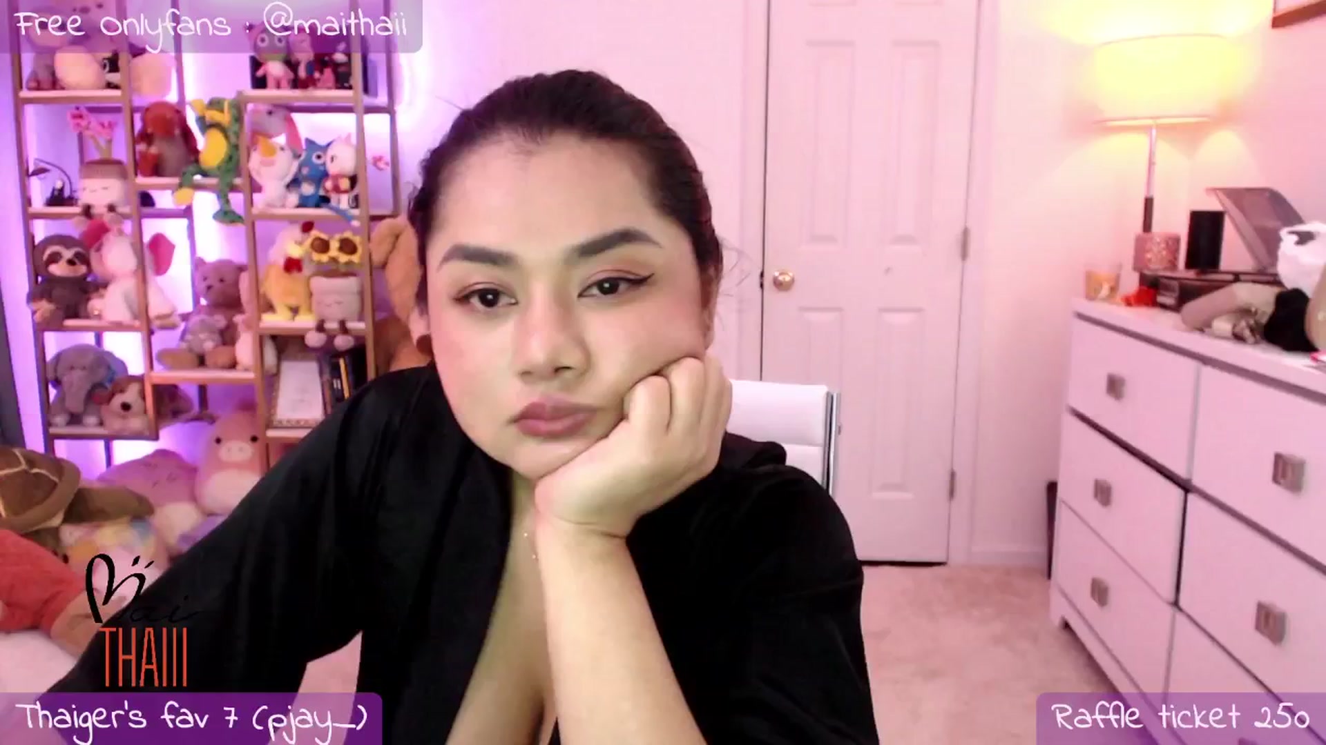 Gallery image thumbnail from Maithaiii's myfreecams stream on, 12/18/2024, 06:36 image 19 of 20