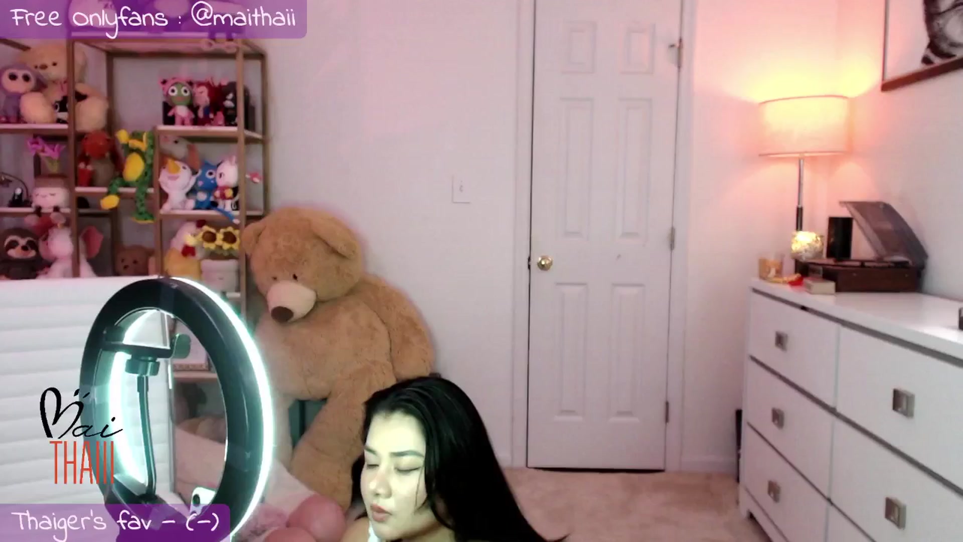 Gallery image thumbnail from Maithaiii's myfreecams stream on, 01/04/2025, 09:02 image 15 of 20