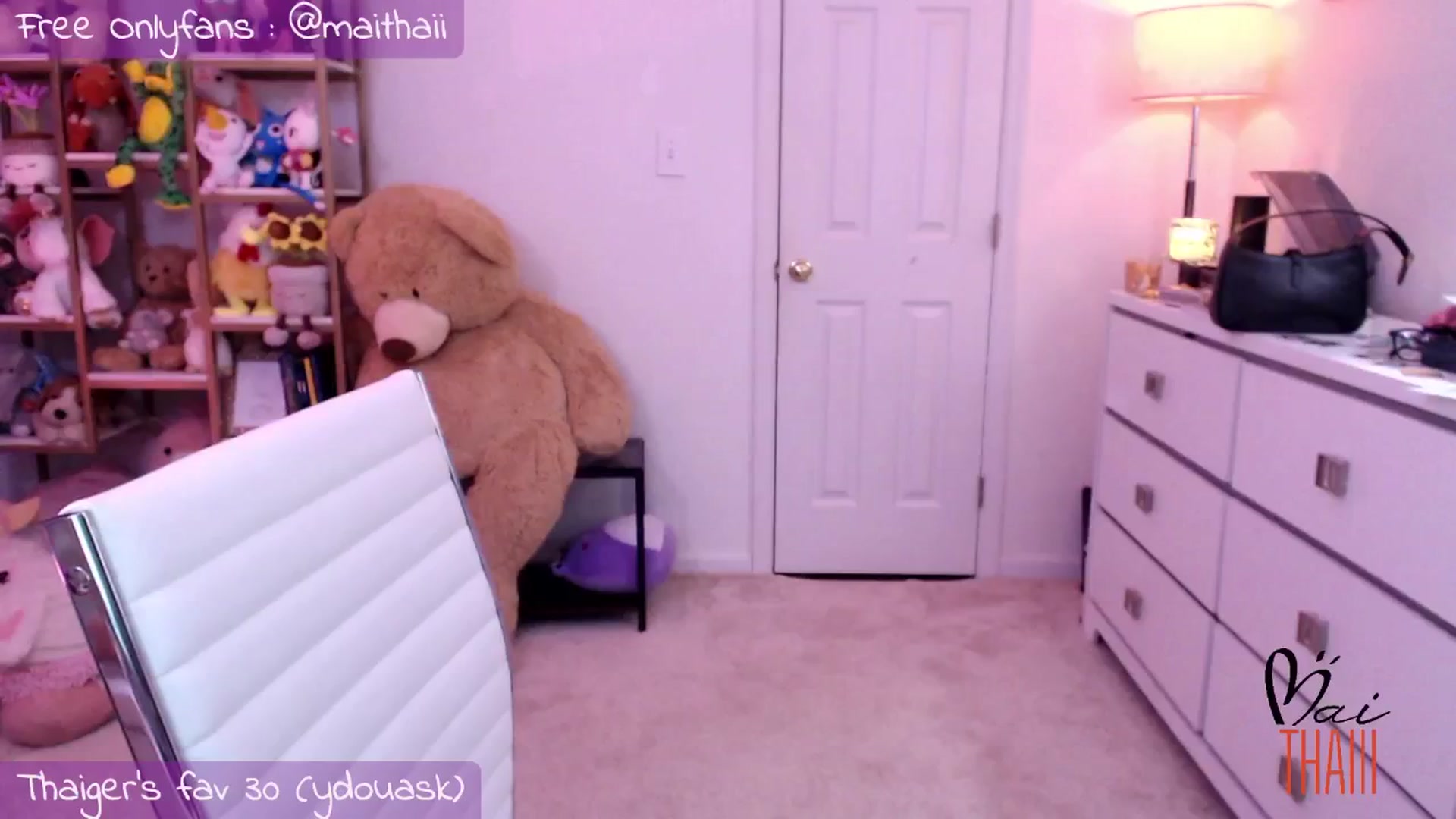 Gallery image thumbnail from Maithaiii's myfreecams stream on, 01/15/2025, 04:48 image 16 of 20