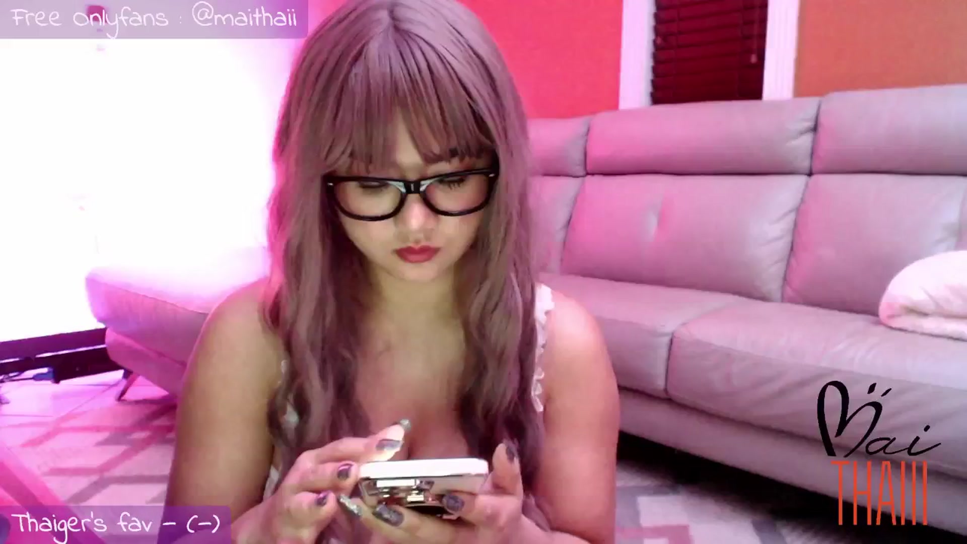 Gallery image thumbnail from Maithaiii's myfreecams stream on, 01/24/2025, 07:07 image 3 of 20