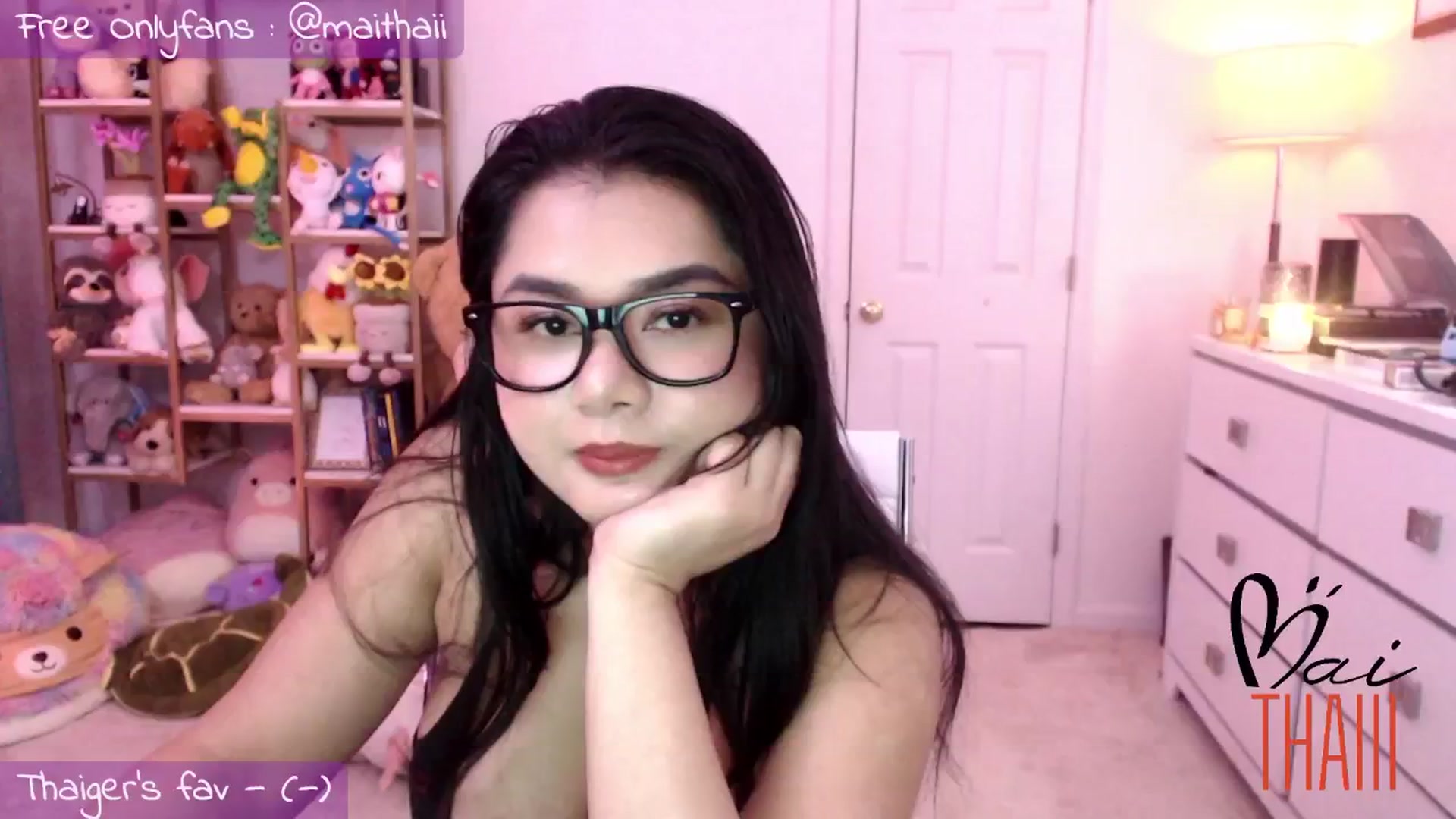 Gallery image thumbnail from Maithaiii's myfreecams stream on, 01/28/2025, 09:23 image 19 of 20