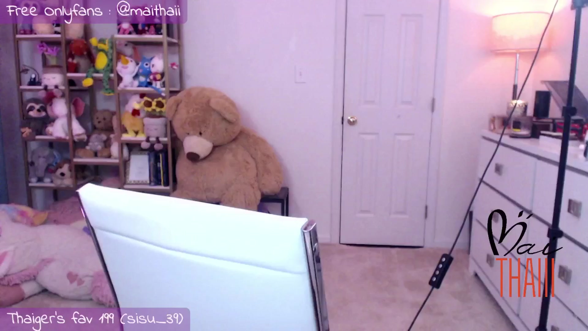 Gallery image thumbnail from Maithaiii's myfreecams stream on, 03/02/2025, 08:47 image 10 of 20