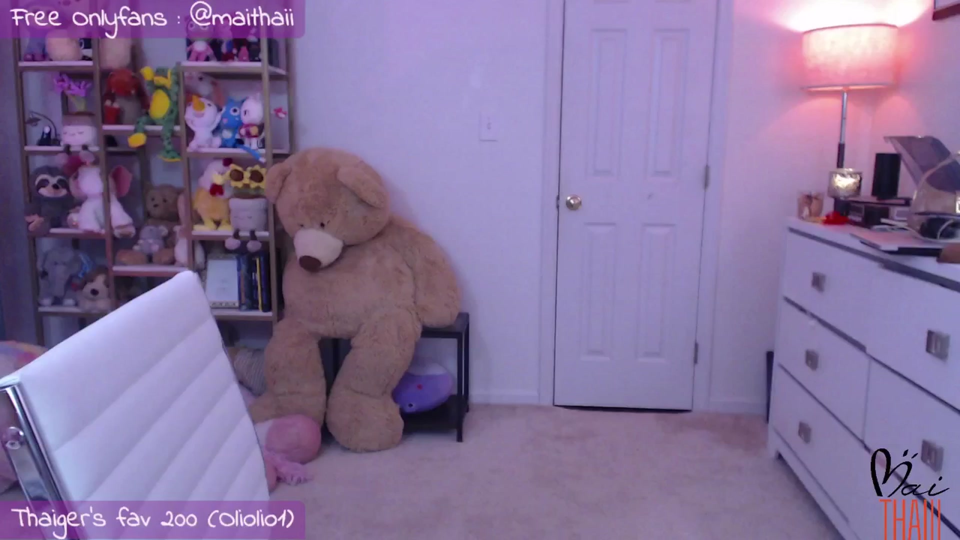 Gallery image thumbnail from Maithaiii's myfreecams stream on, 03/25/2025, 07:09 image 2 of 20