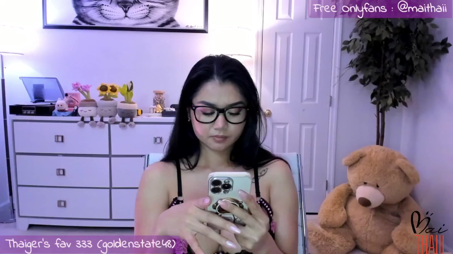 Gallery image thumbnail from Maithaiii's myfreecams stream on, 03/17/2026, 06:20 image 15 of 20