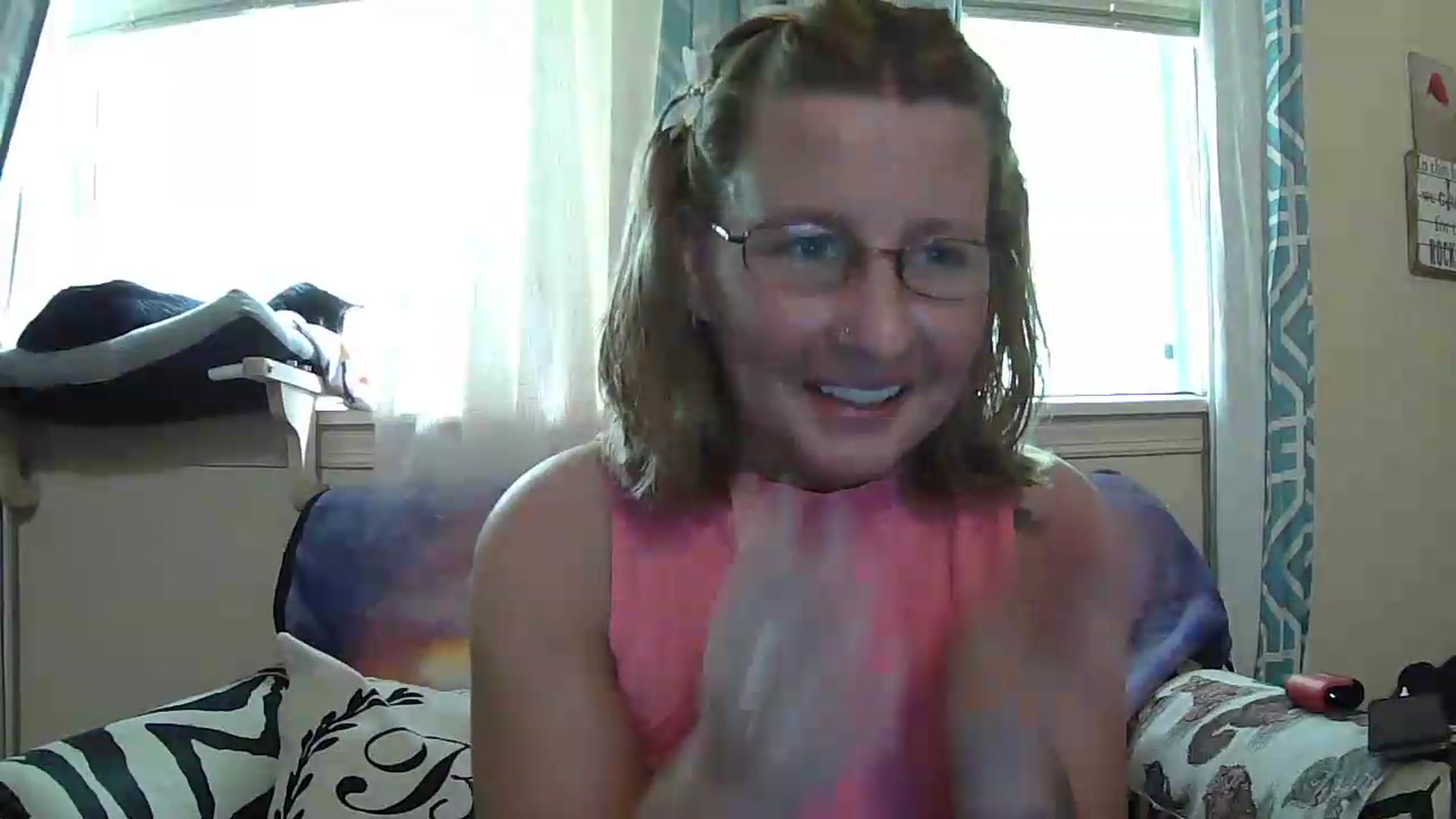 Gallery image thumbnail from Majicunicorn222's myfreecams stream on, 05/23/2026, 21:02 image 4 of 20