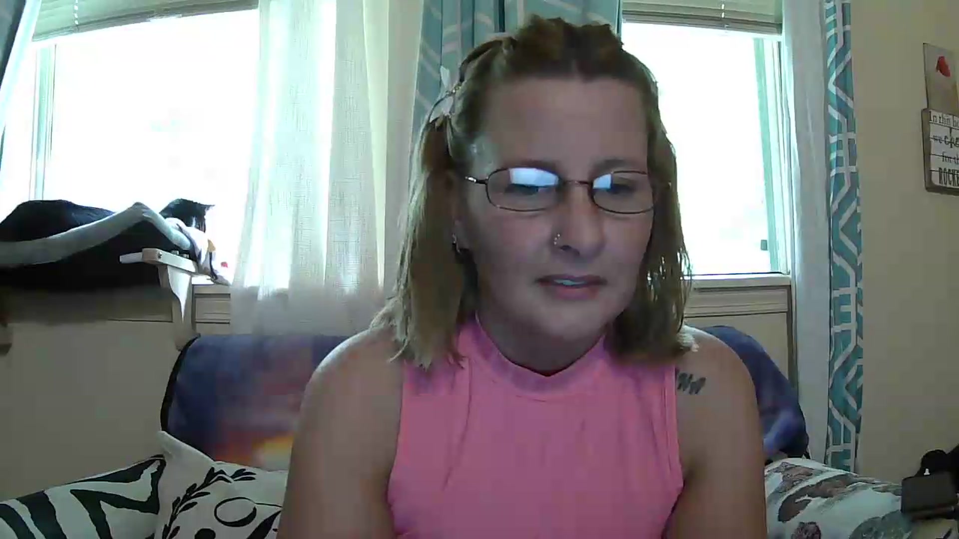 Gallery image thumbnail from Majicunicorn222's myfreecams stream on, 05/23/2026, 21:02 image 12 of 20