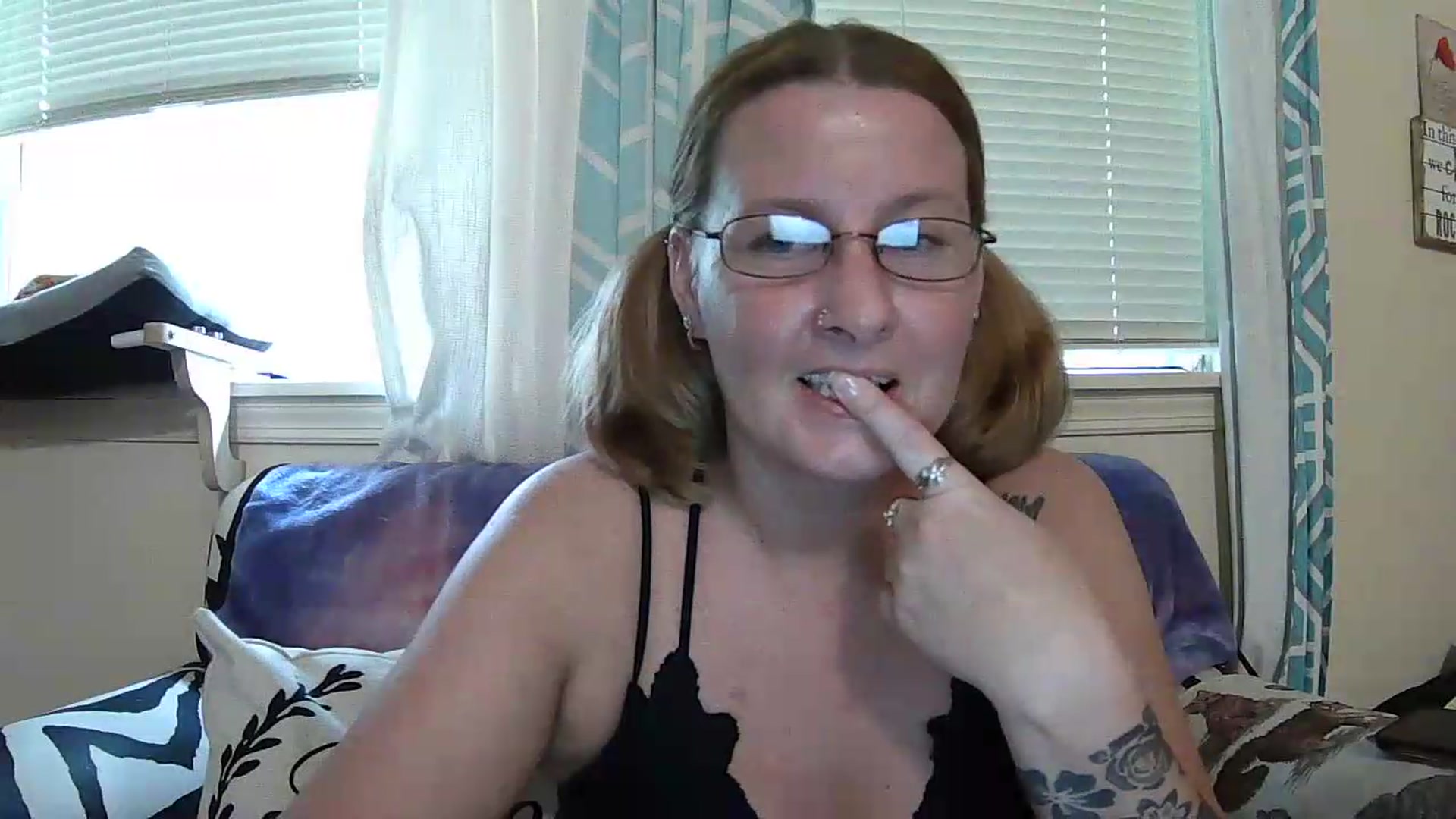 Gallery image thumbnail from Majicunicorn222's myfreecams stream on, 05/28/2026, 22:56 image 4 of 20