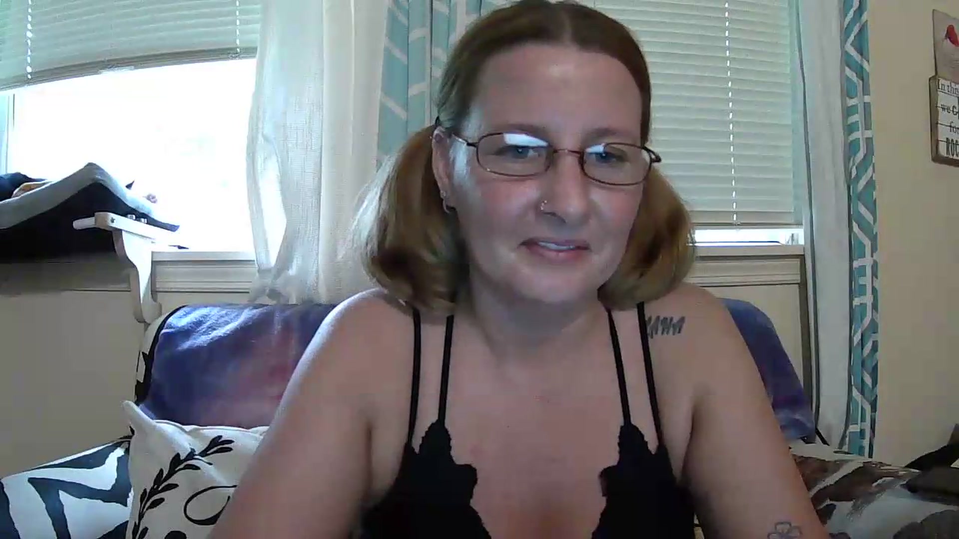 Gallery image thumbnail from Majicunicorn222's myfreecams stream on, 05/28/2026, 22:56 image 10 of 20