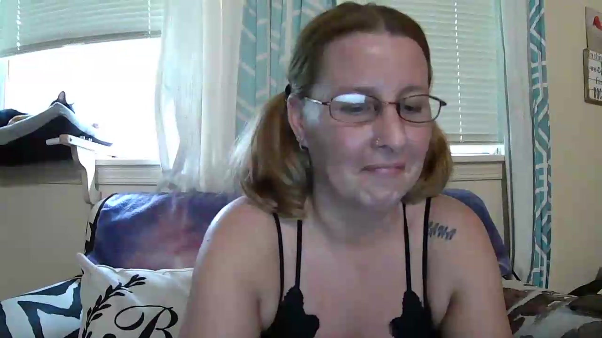 Gallery image thumbnail from Majicunicorn222's myfreecams stream on, 05/28/2026, 22:56 image 9 of 20